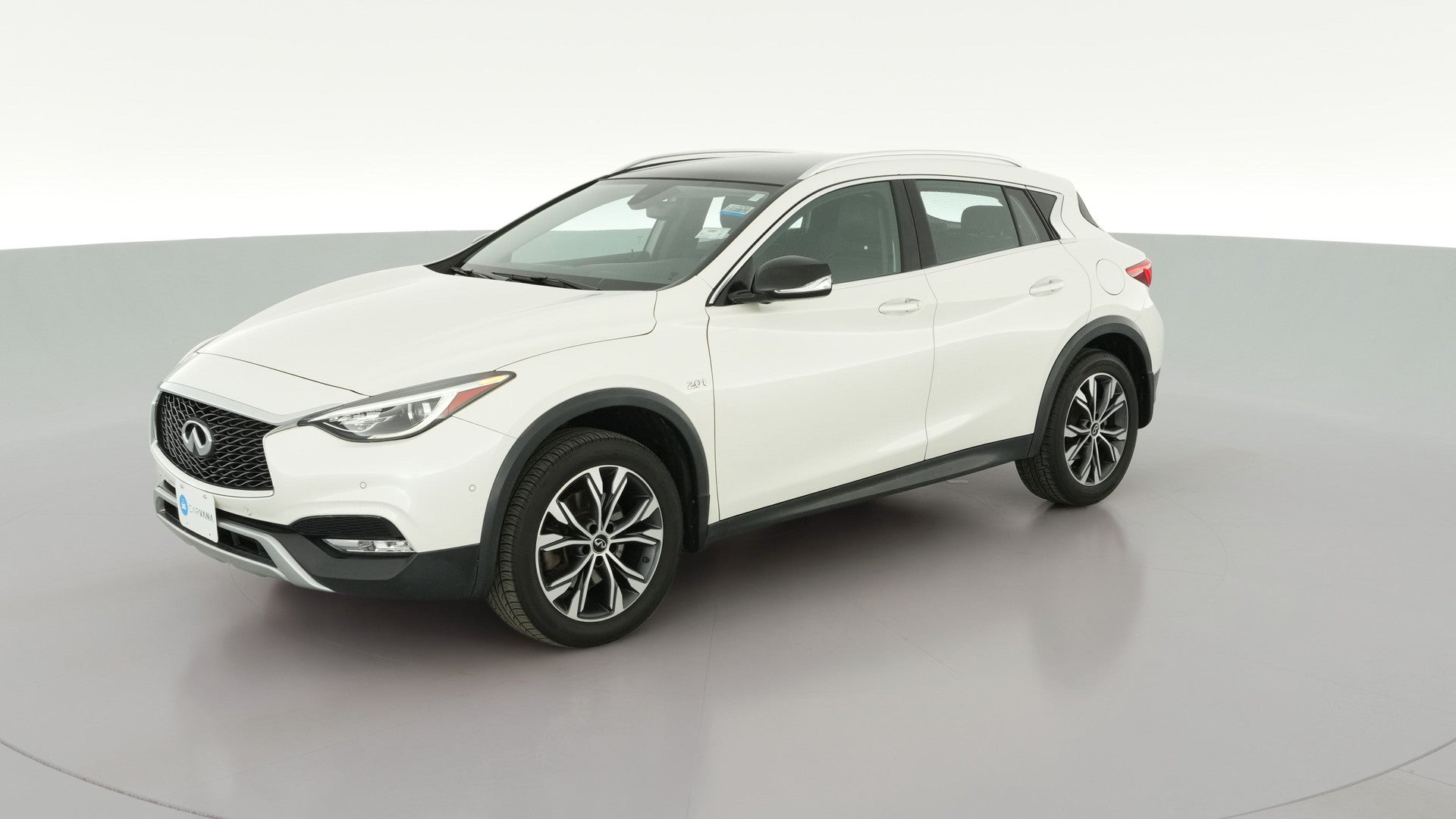 2018 INFINITI QX30 vehicle photo