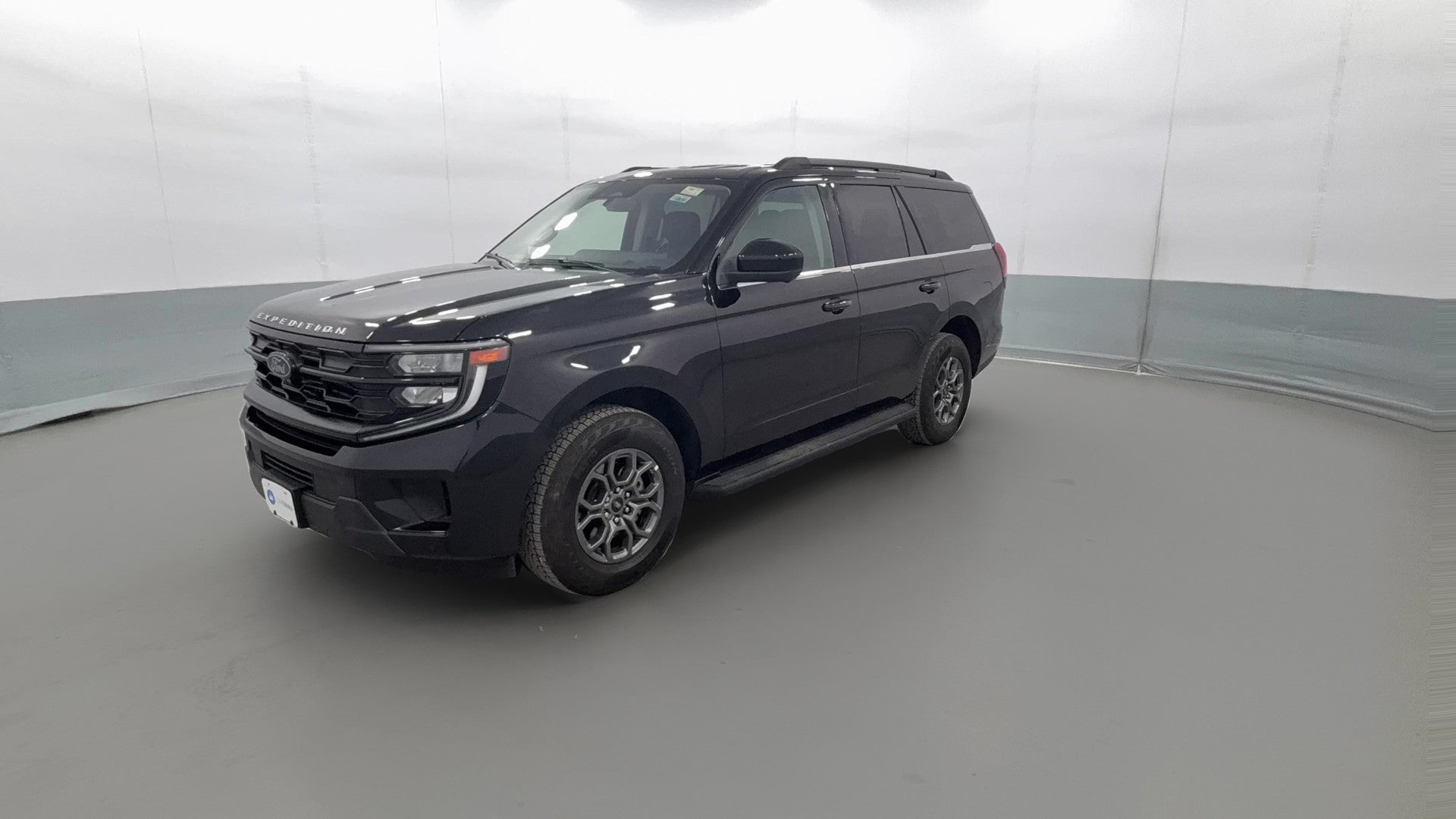 2025 Ford Expedition vehicle photo