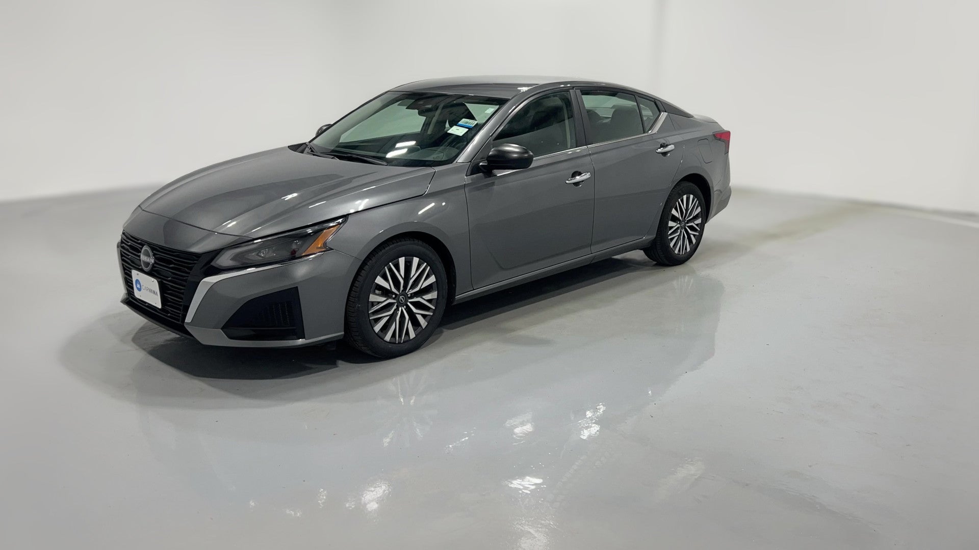 2025 Nissan Altima vehicle photo