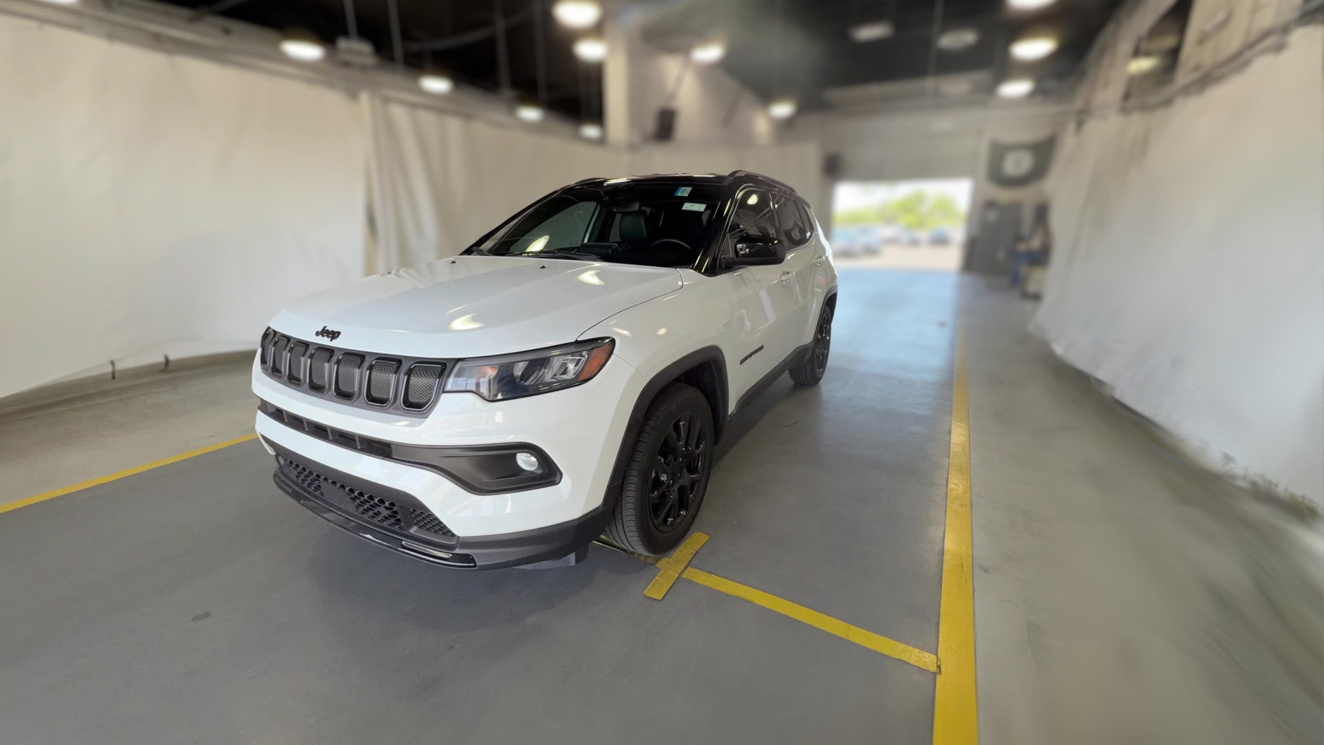 2022 Jeep Compass vehicle photo