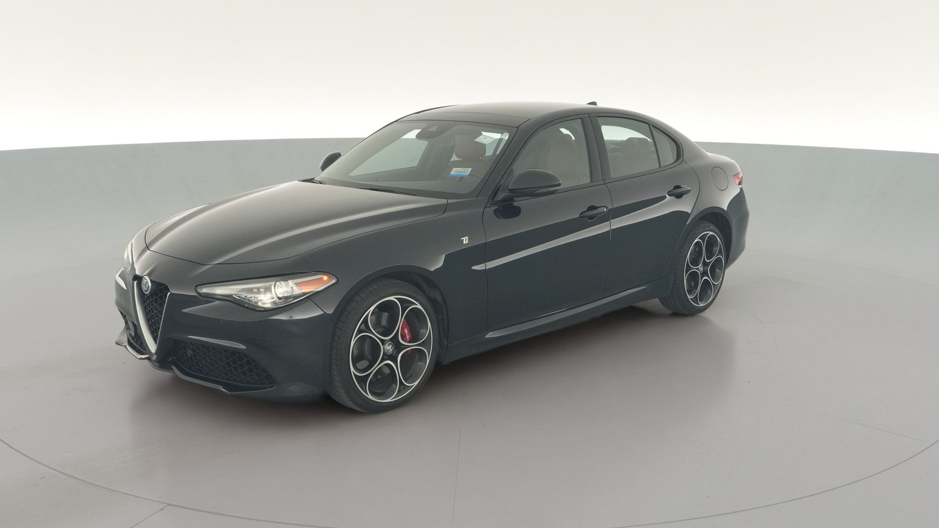 2023 Alfa Romeo Giulia vehicle photo