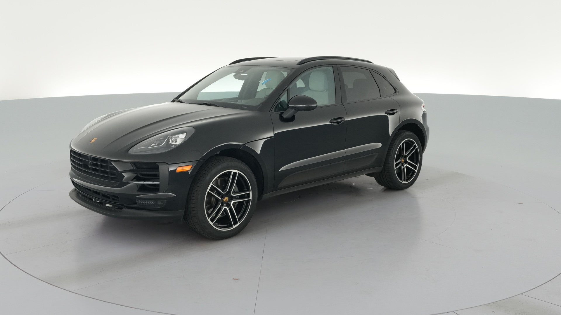 2020 Porsche Macan vehicle photo