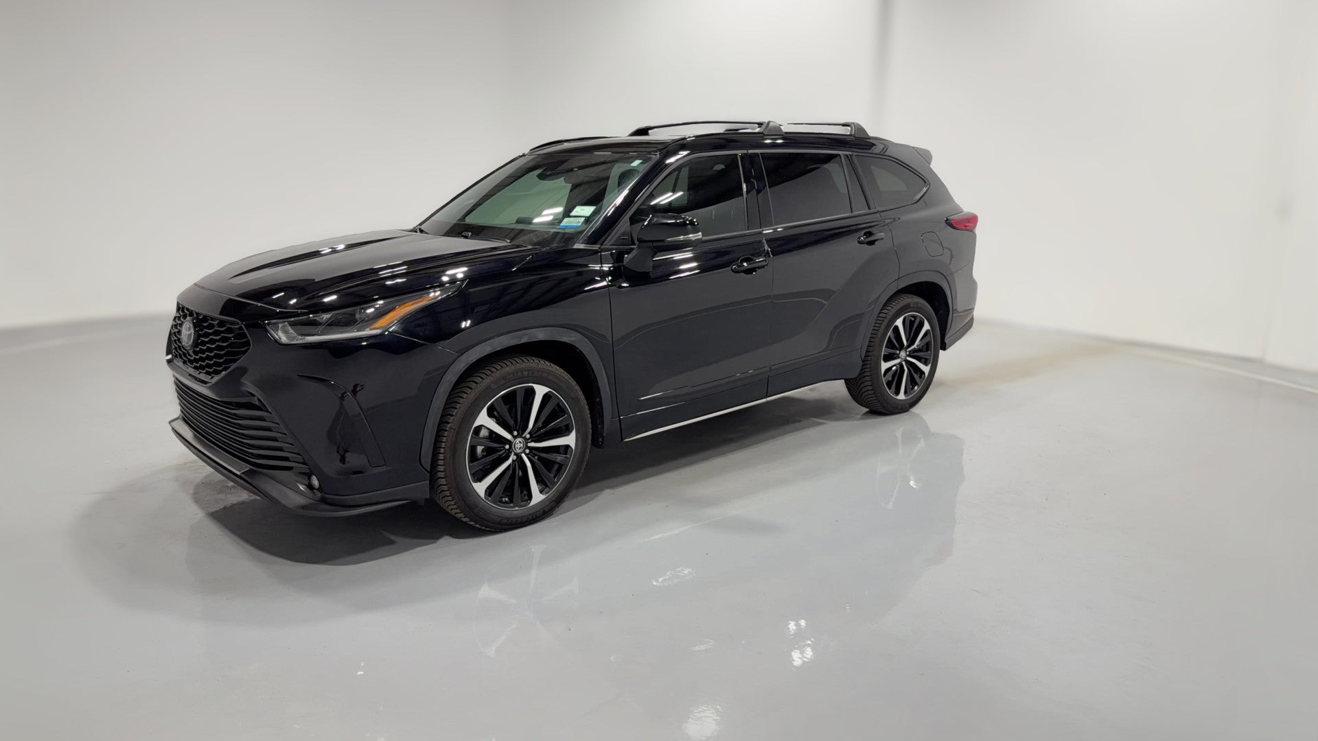 2022 Toyota Highlander vehicle photo