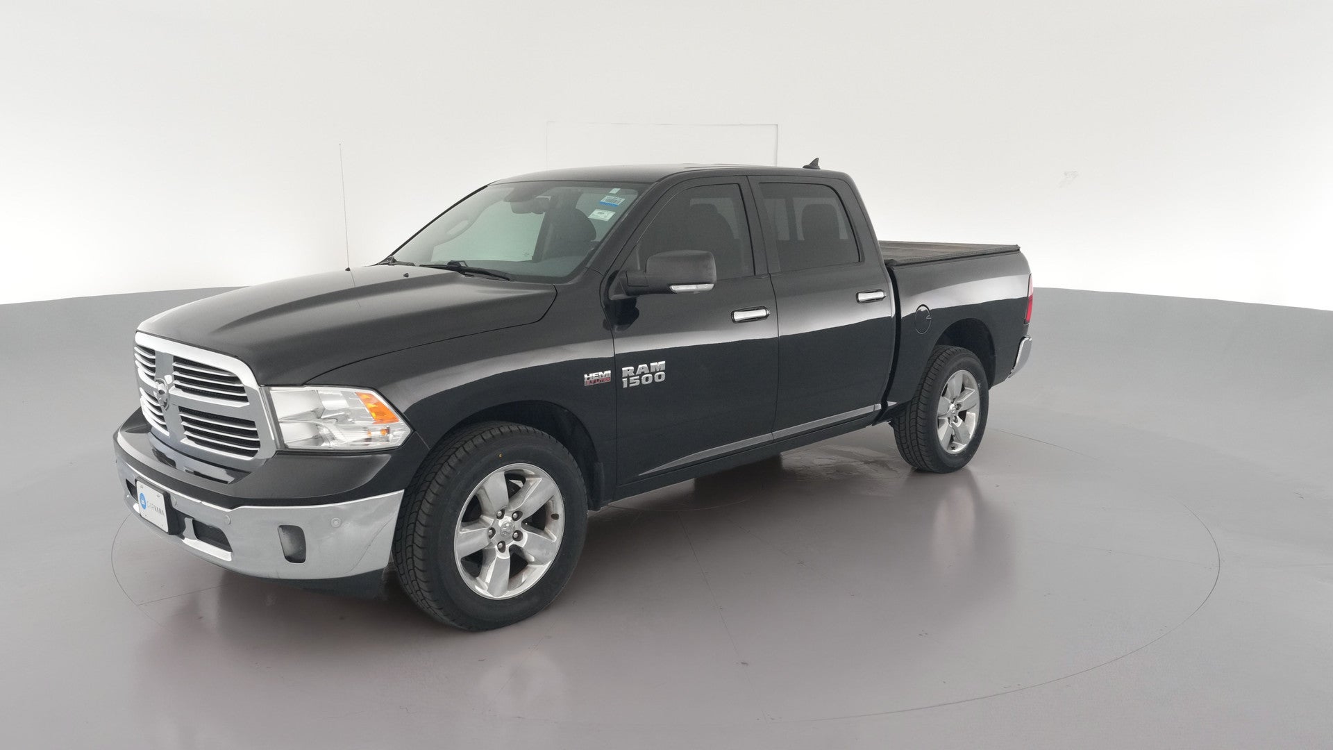 2017 Ram 1500 Crew Cab vehicle photo