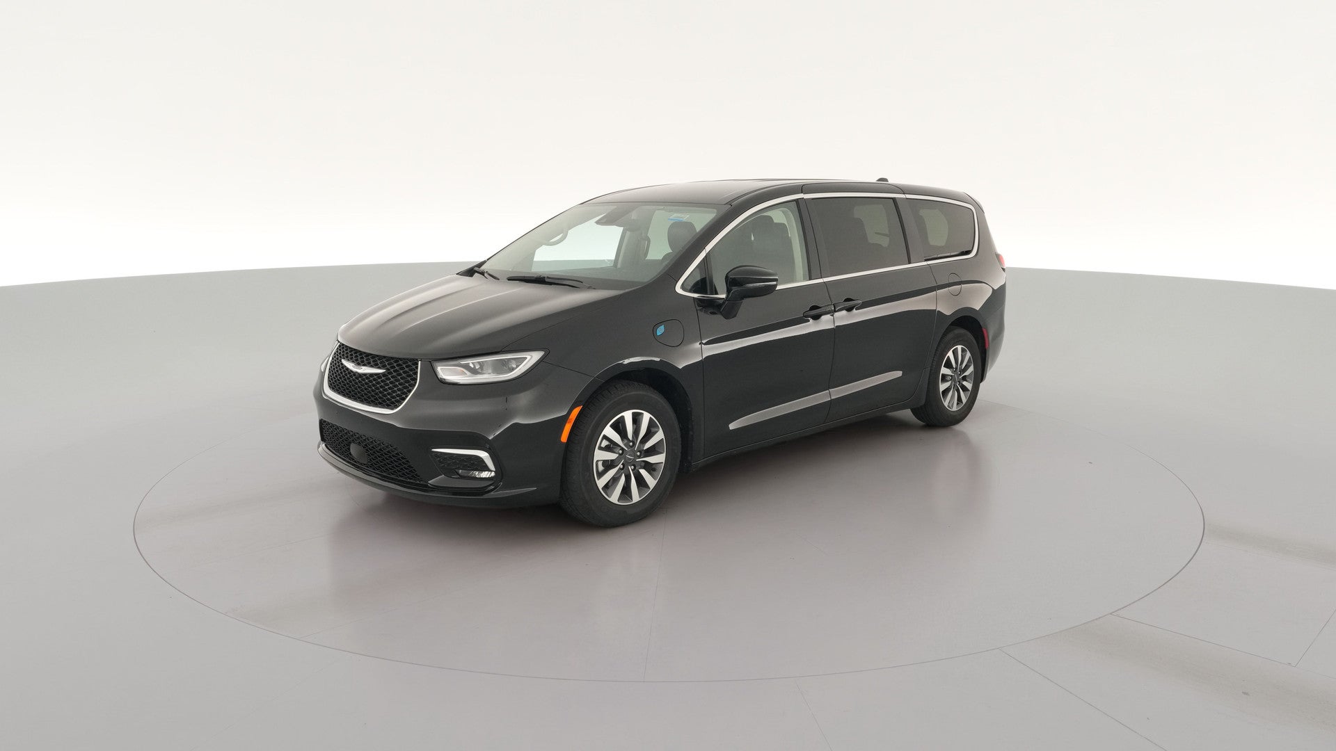 2024 Chrysler Pacifica Hybrid vehicle photo