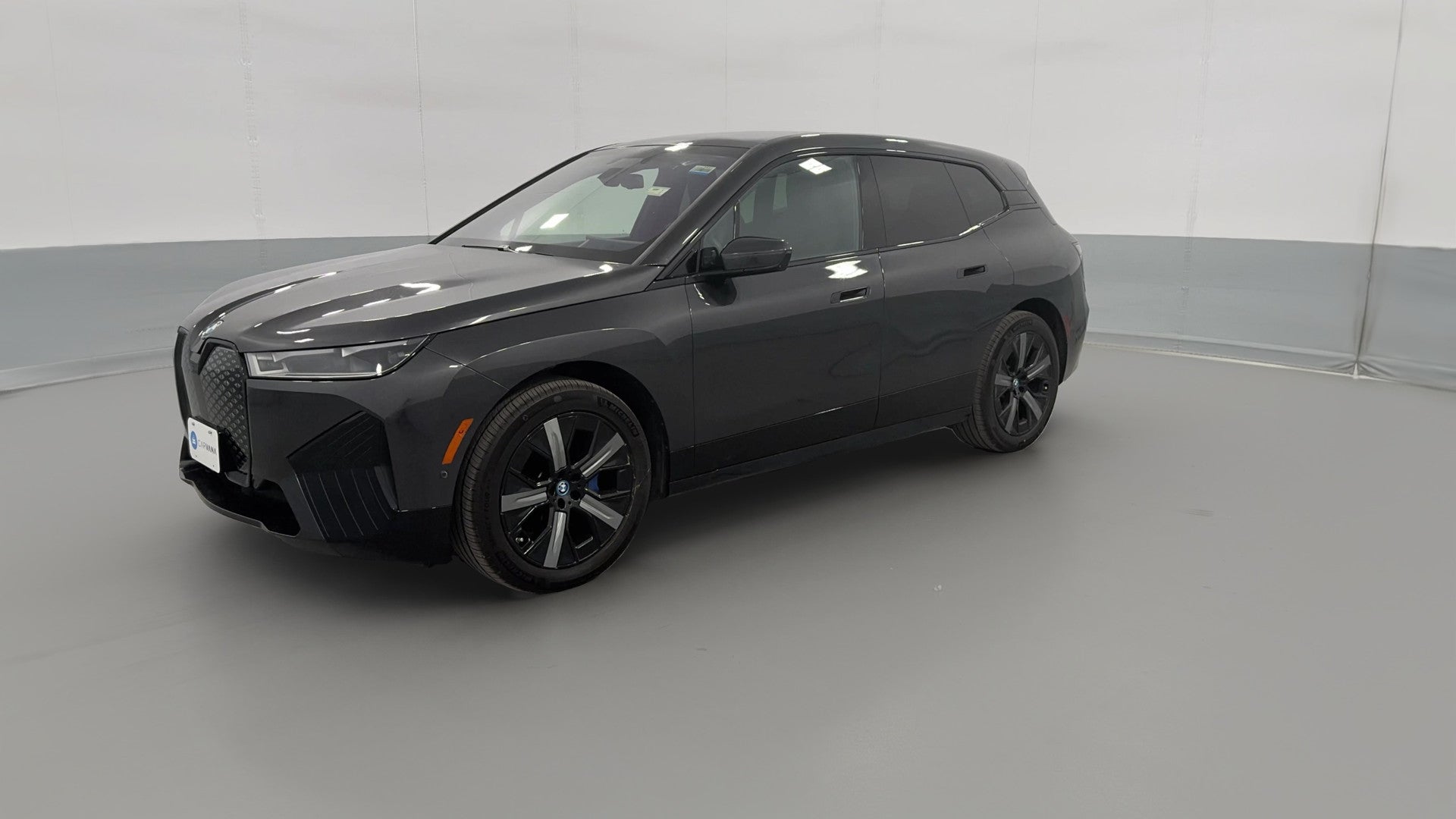 2024 BMW iX vehicle photo
