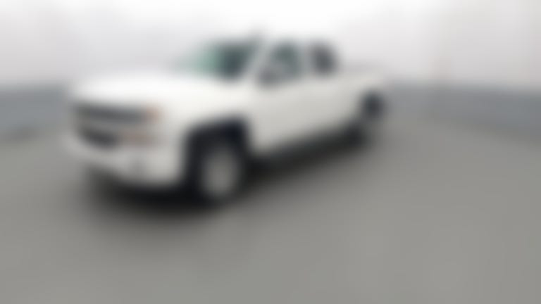2018 Chevrolet Silverado 1500 Crew Cab vehicle photo