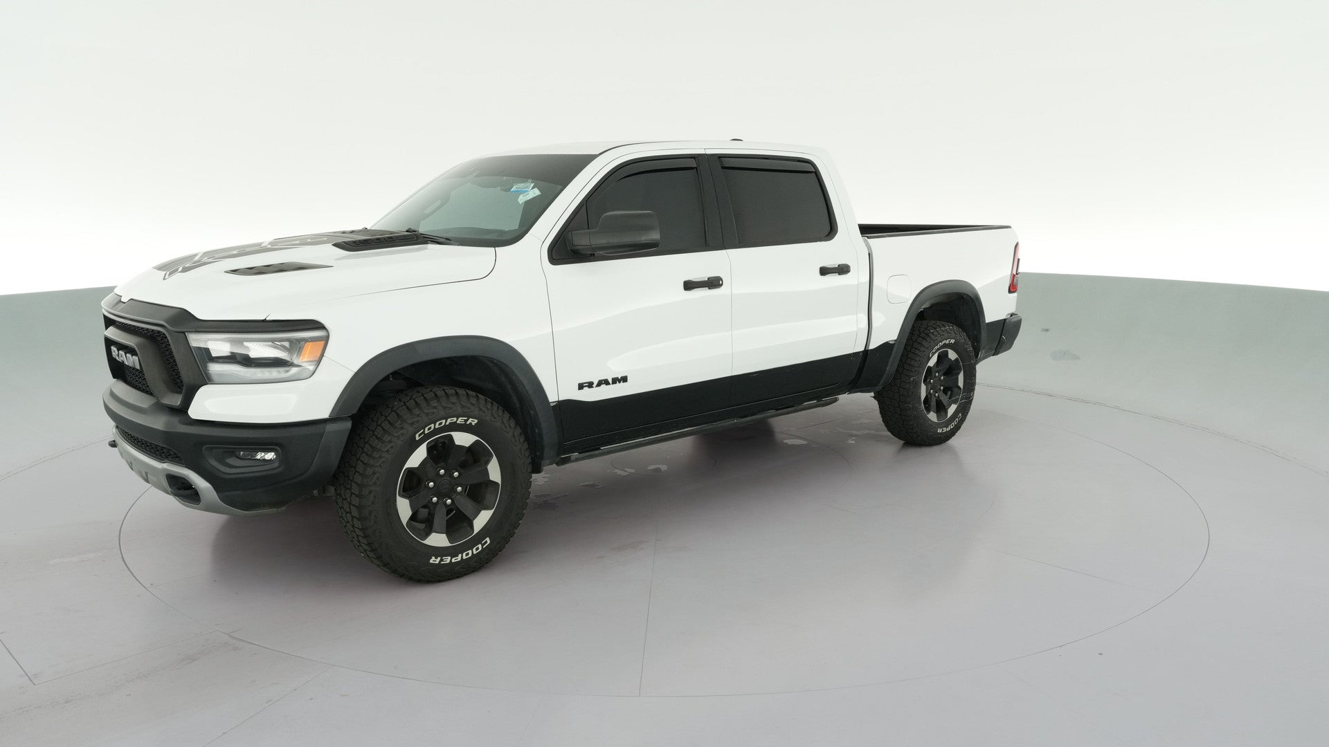 2021 Ram 1500 Crew Cab vehicle photo