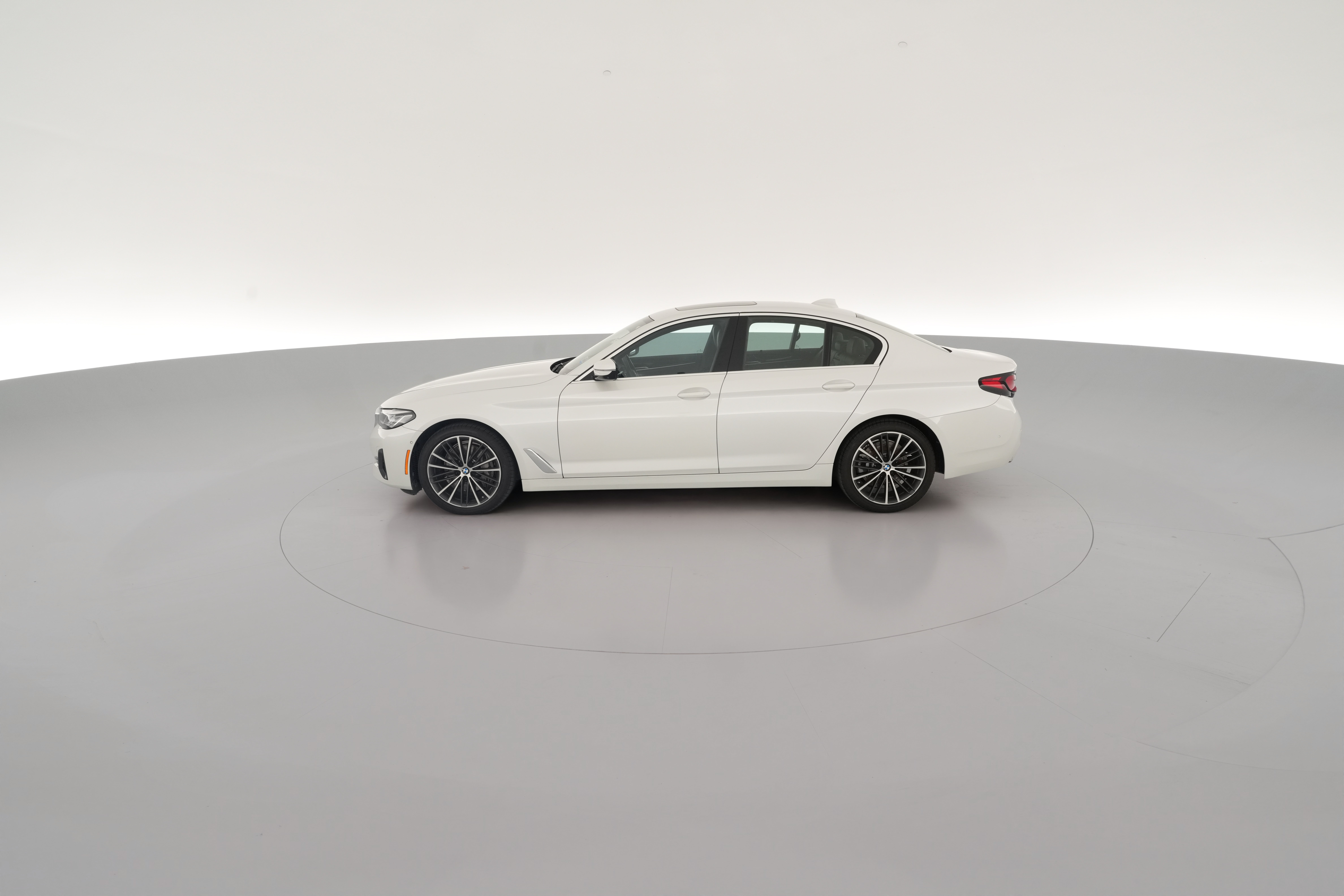 2021 BMW 5 Series 540i - Photo 50