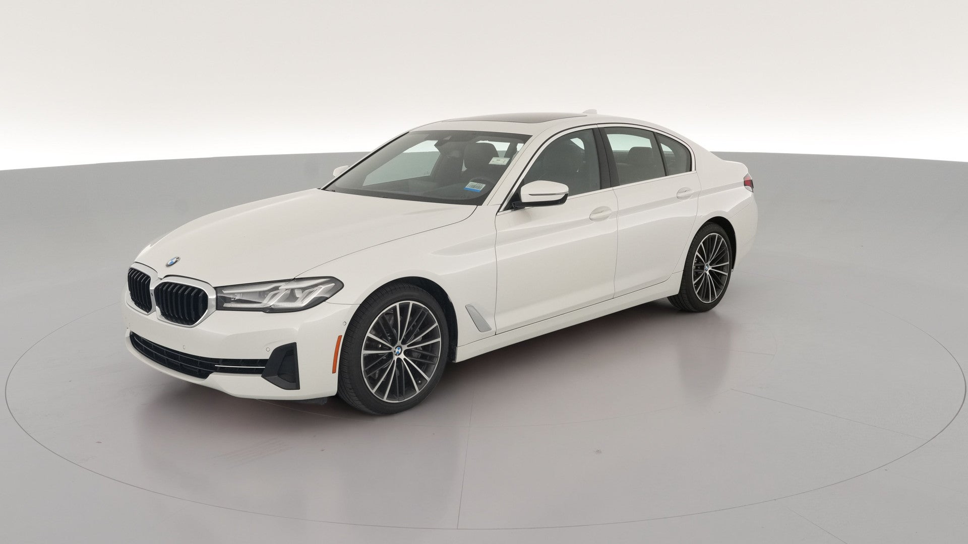 2021 BMW 5 Series vehicle photo