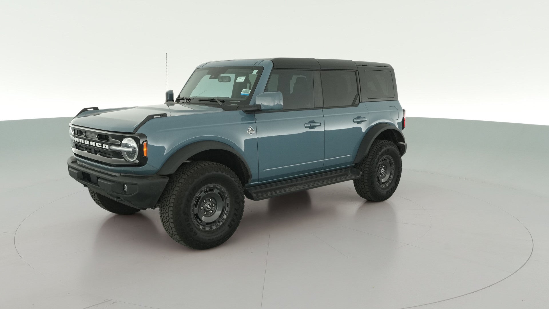 2025 Ford Bronco vehicle photo