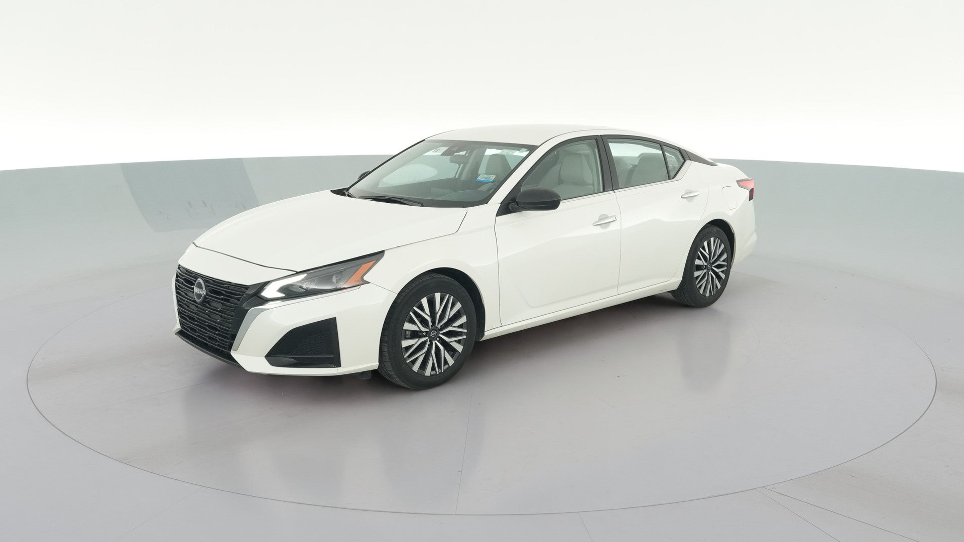 2024 Nissan Altima vehicle photo