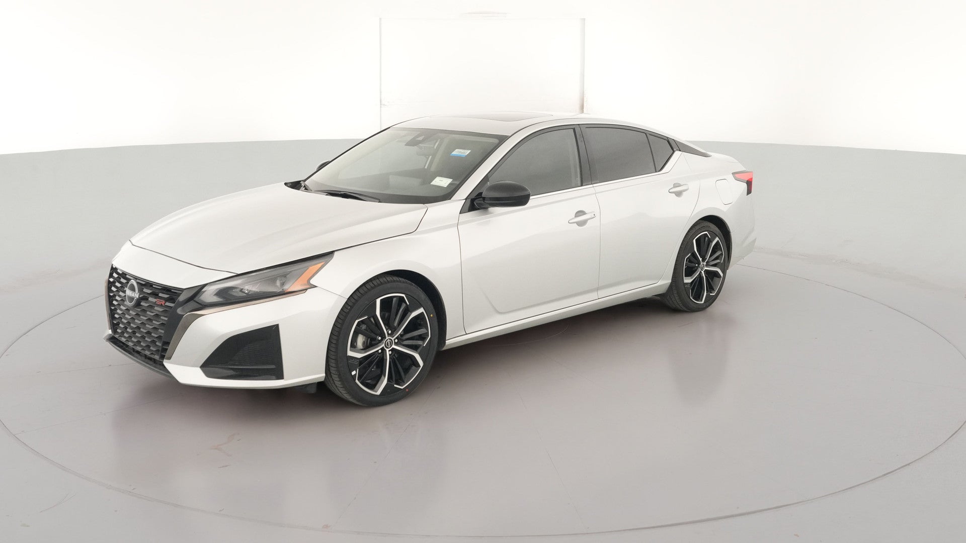 2024 Nissan Altima vehicle photo