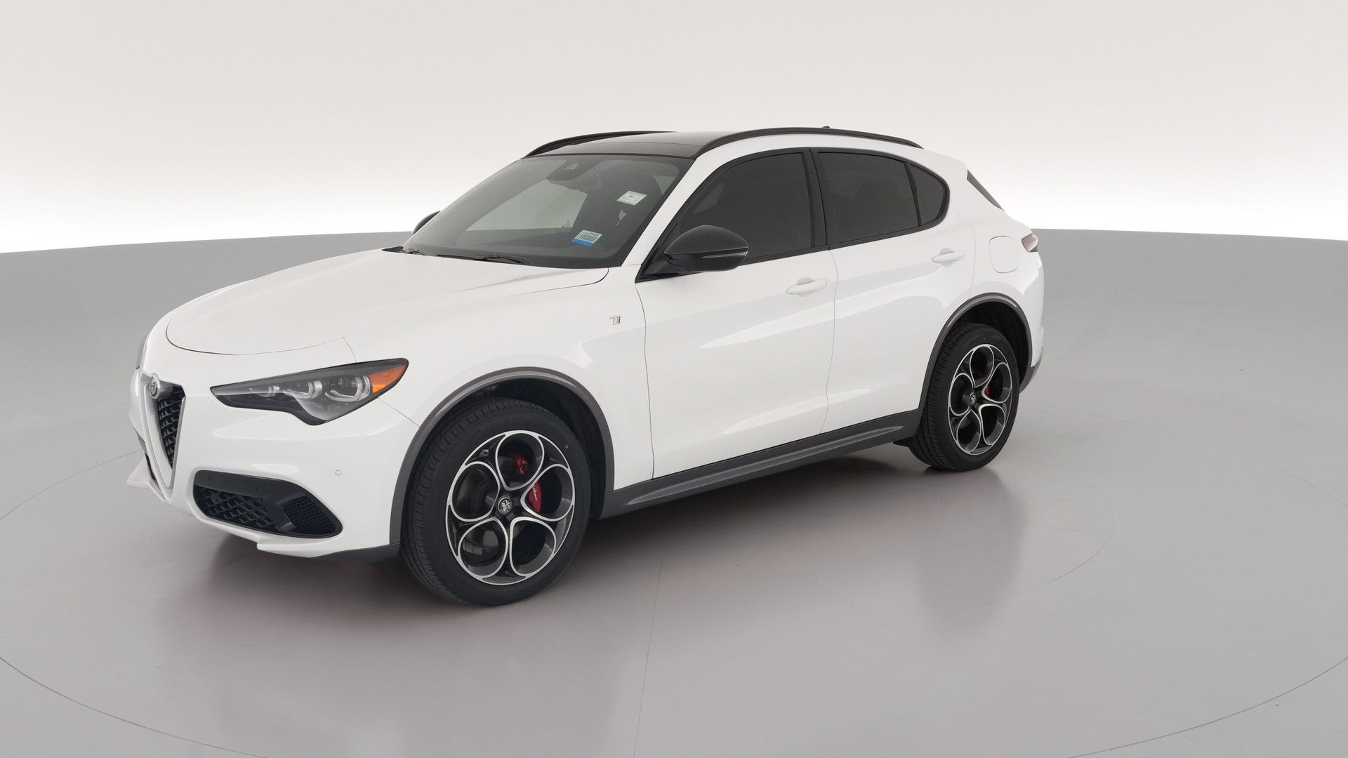 2024 Alfa Romeo Stelvio vehicle photo