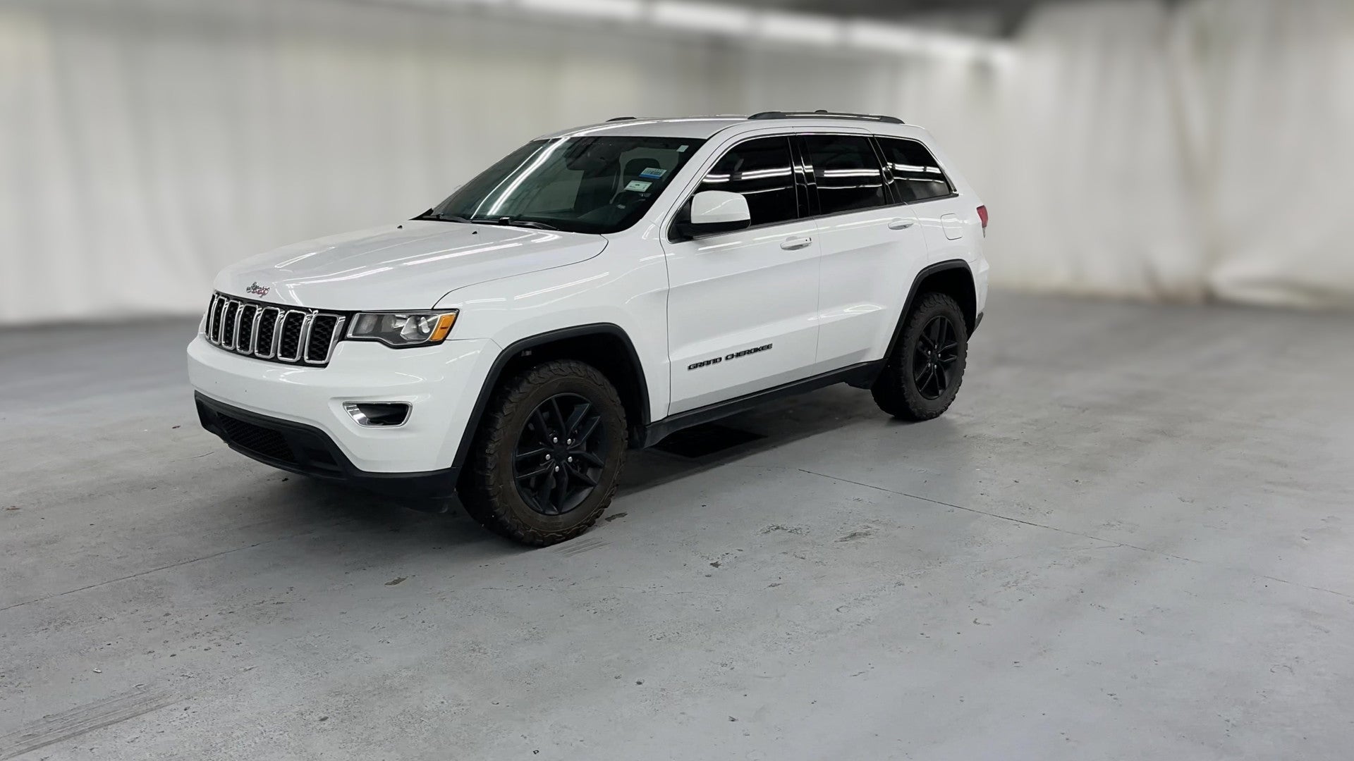 2018 Jeep Grand Cherokee vehicle photo