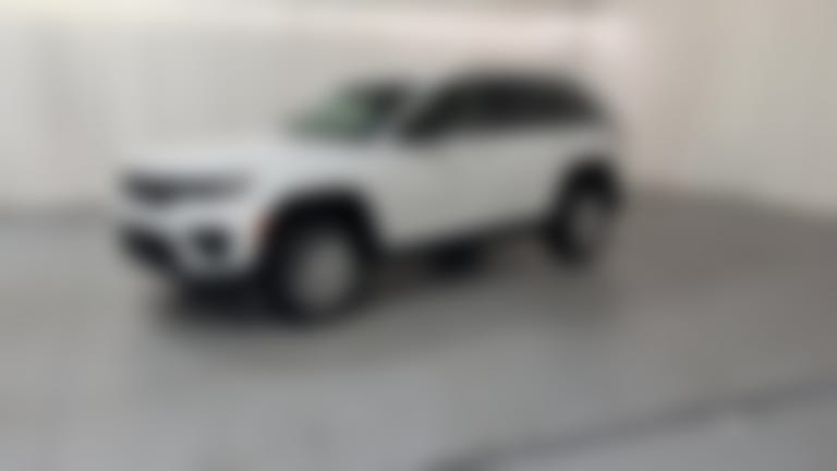 2026 Jeep Grand Cherokee vehicle photo
