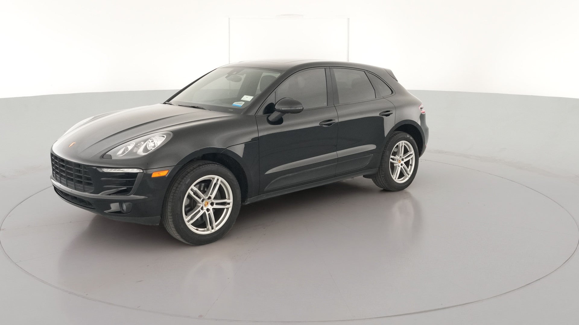 2017 Porsche Macan vehicle photo