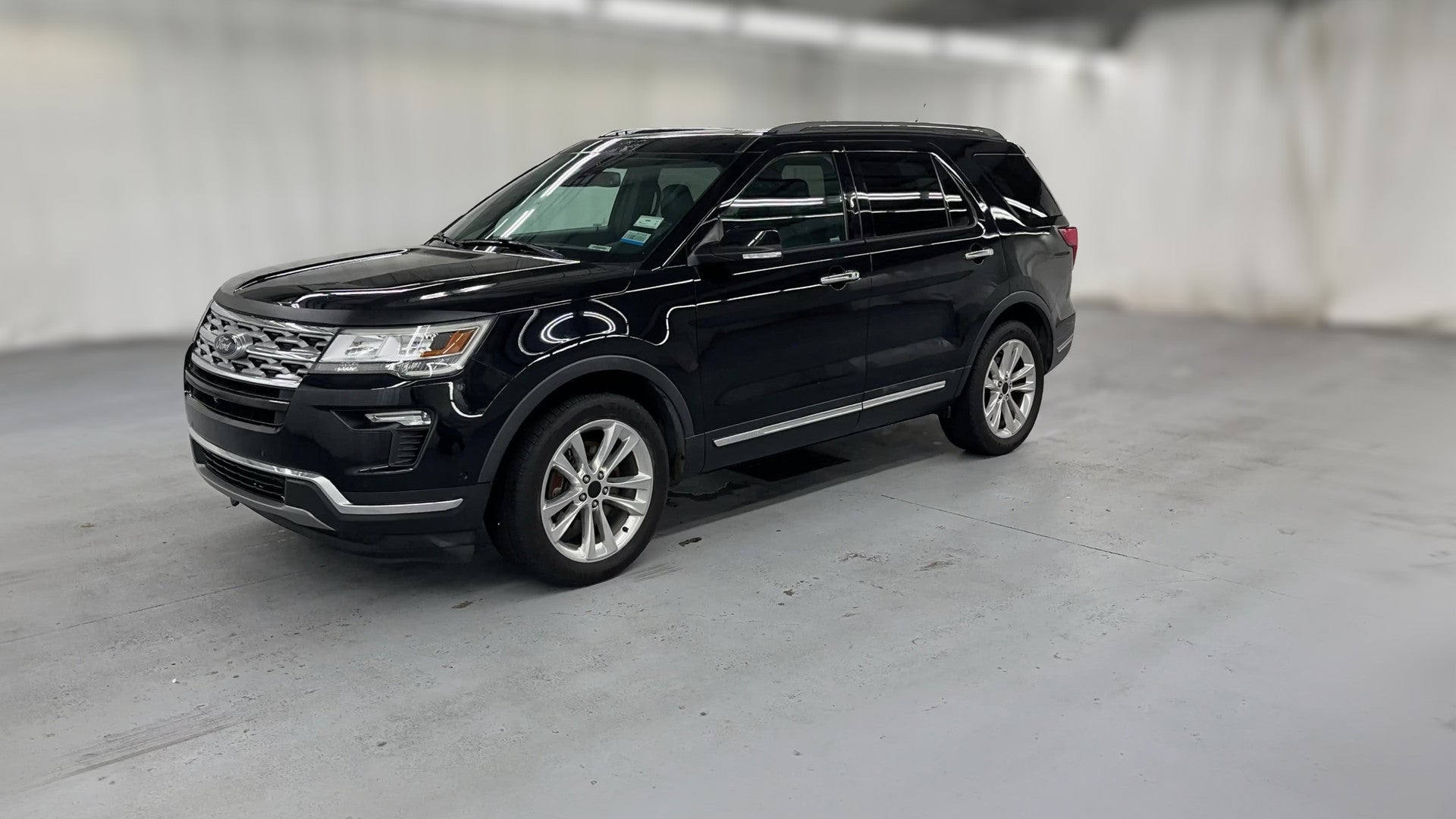 2018 Ford Explorer vehicle photo