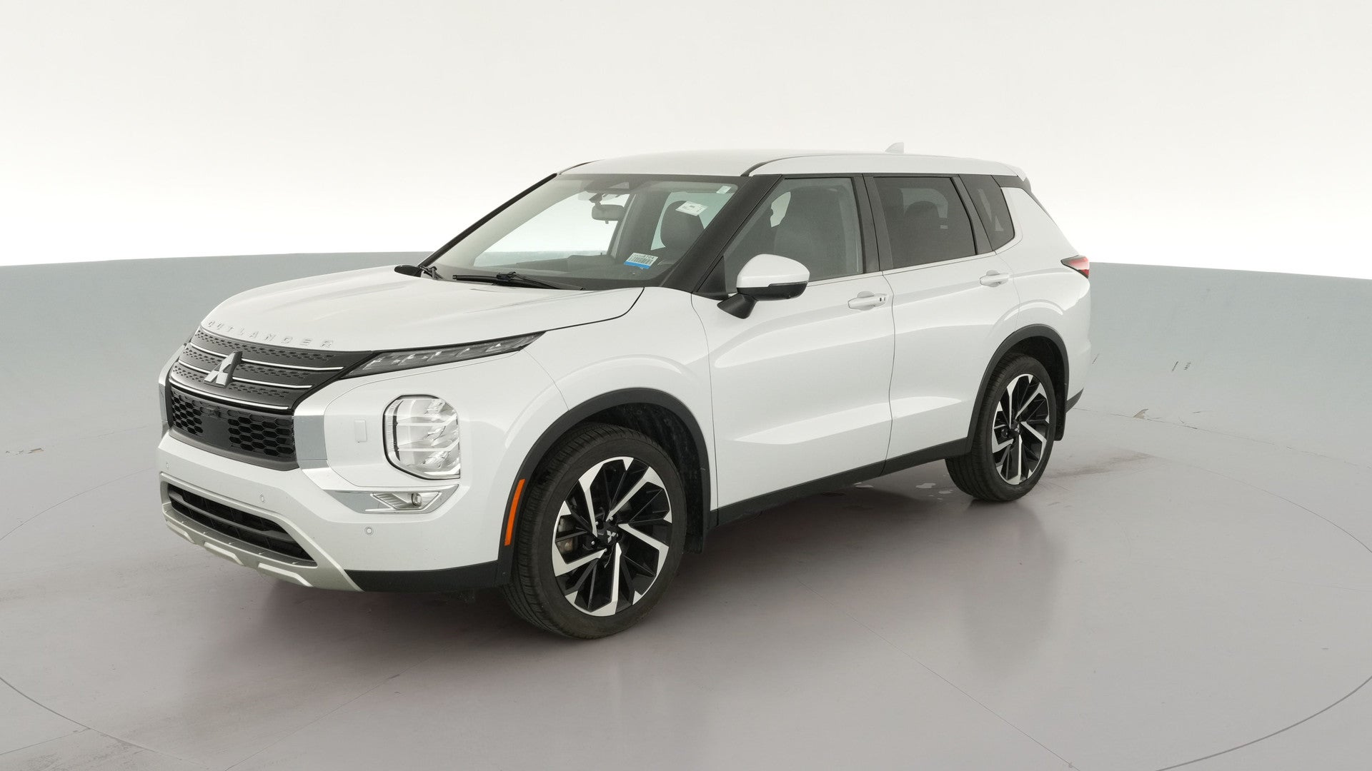 2023 Mitsubishi Outlander vehicle photo