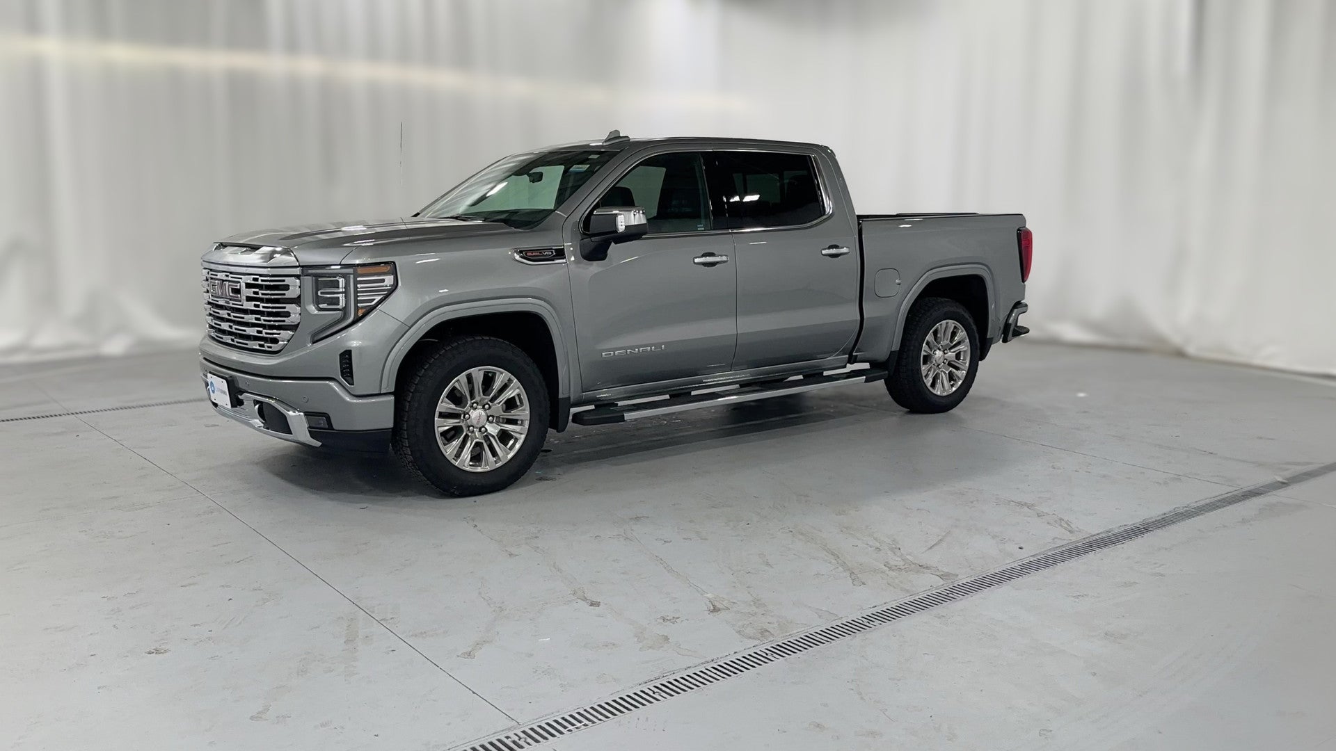 2025 GMC Sierra 1500 Crew Cab vehicle photo
