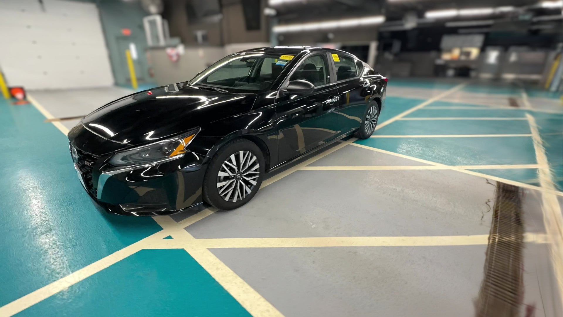 2025 Nissan Altima vehicle photo