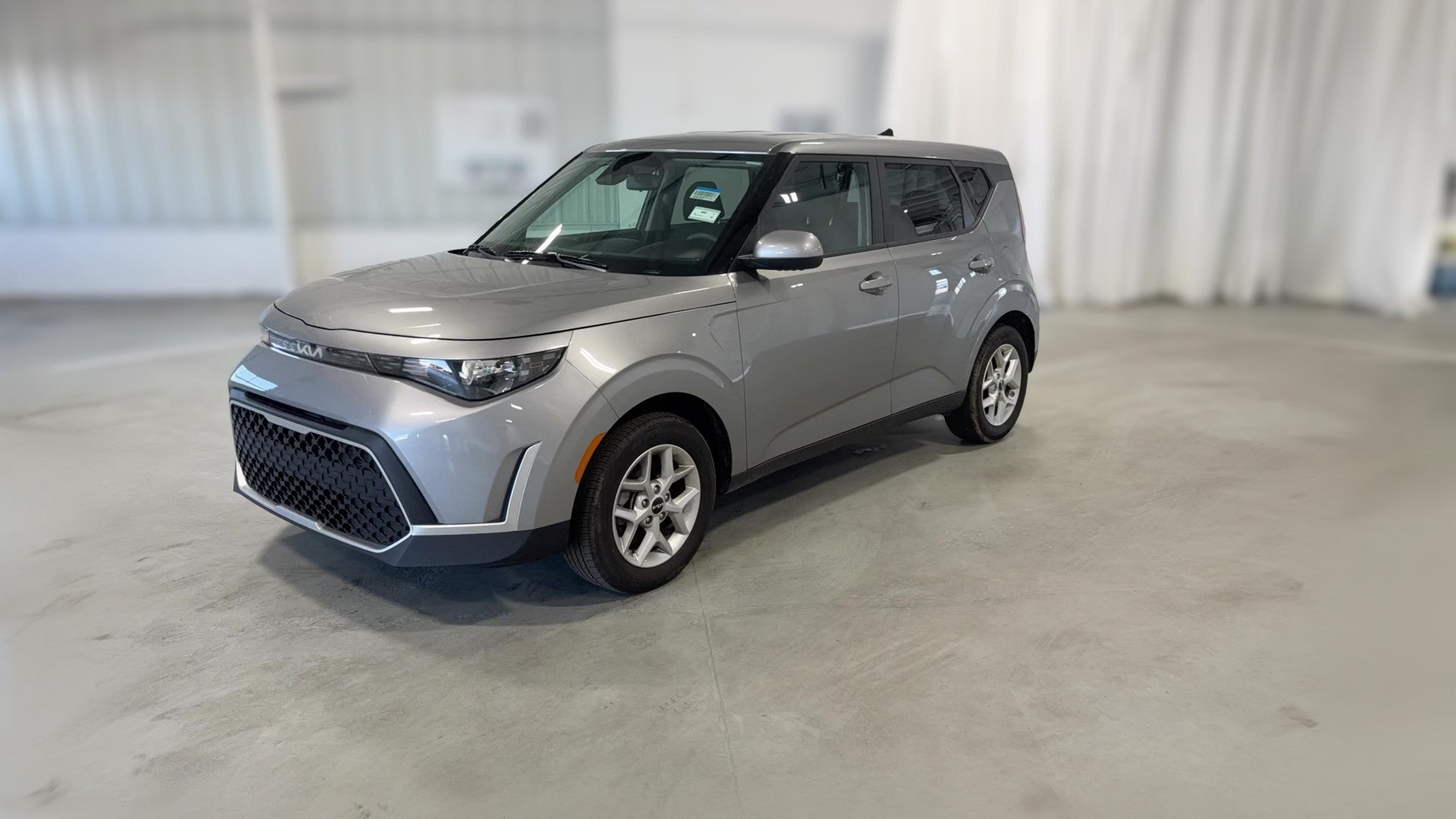2025 Kia Soul vehicle photo