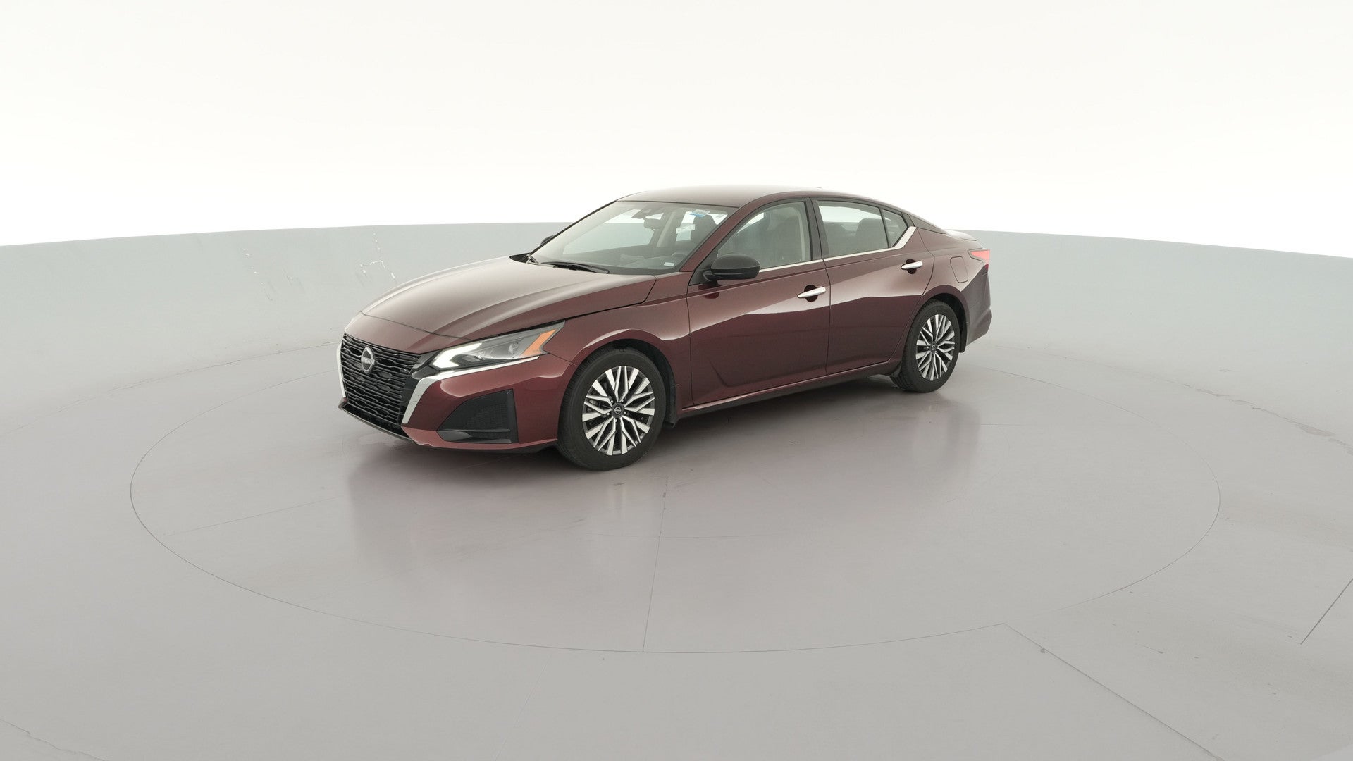 2024 Nissan Altima vehicle photo