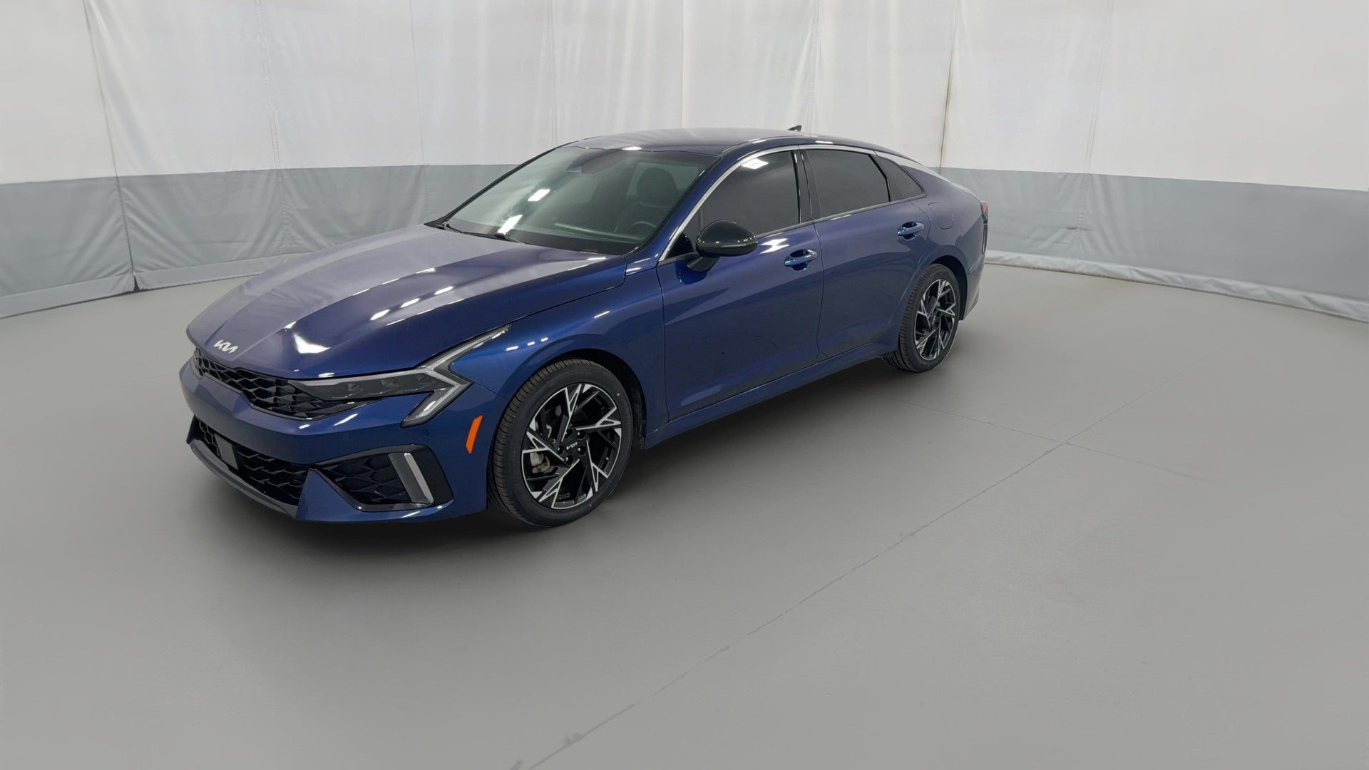 2025 Kia K5 vehicle photo