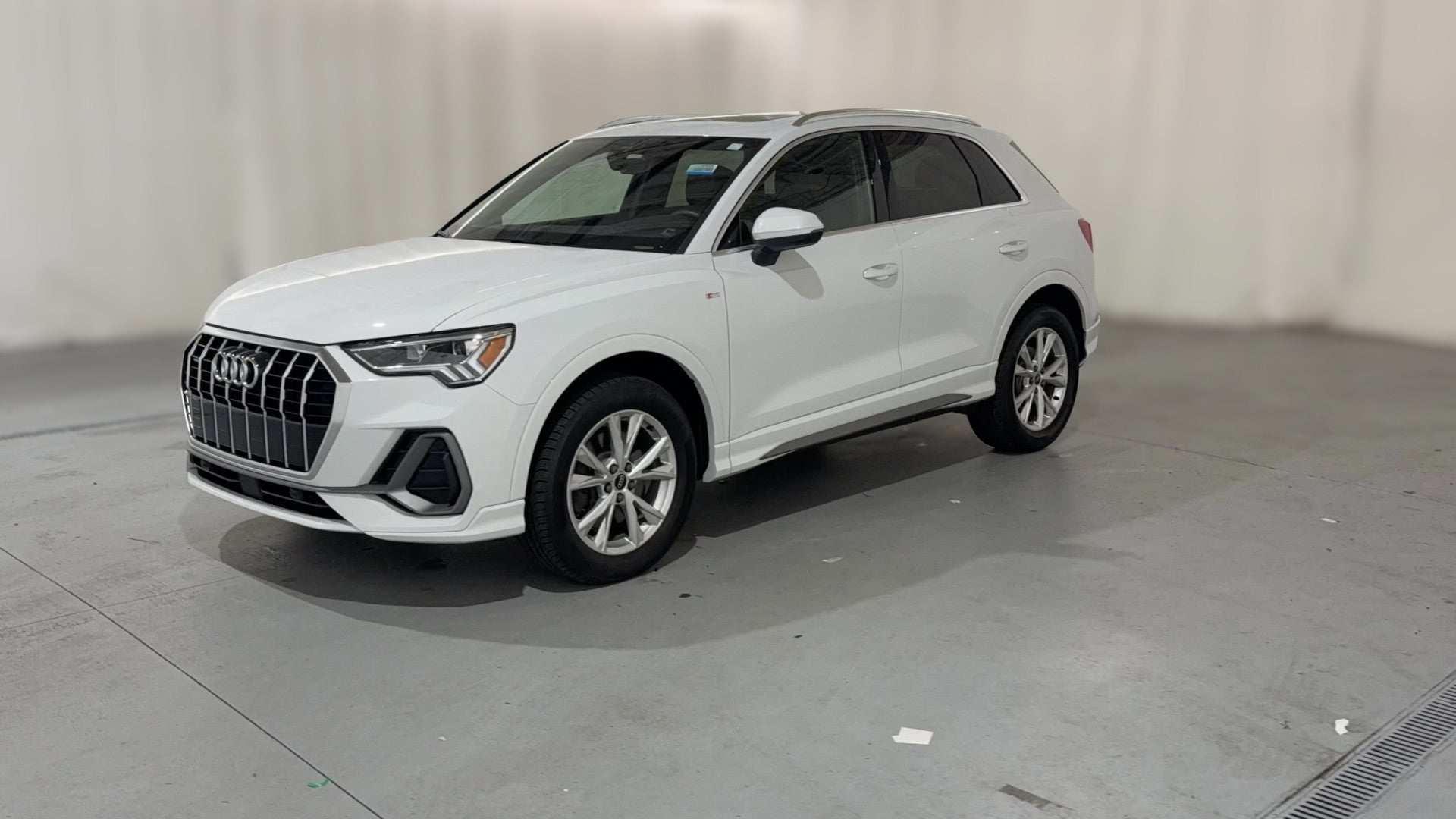 2025 Audi Q3 vehicle photo
