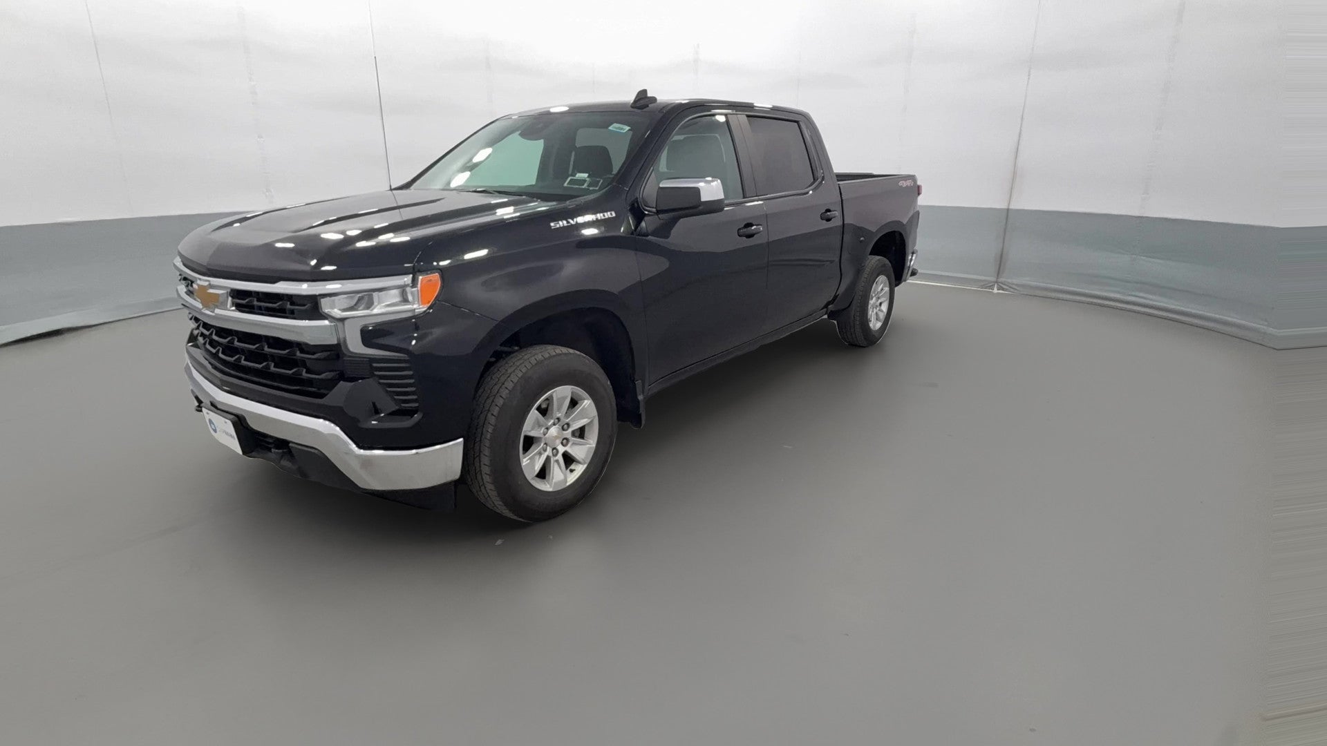 2025 Chevrolet Silverado 1500 Crew Cab vehicle photo