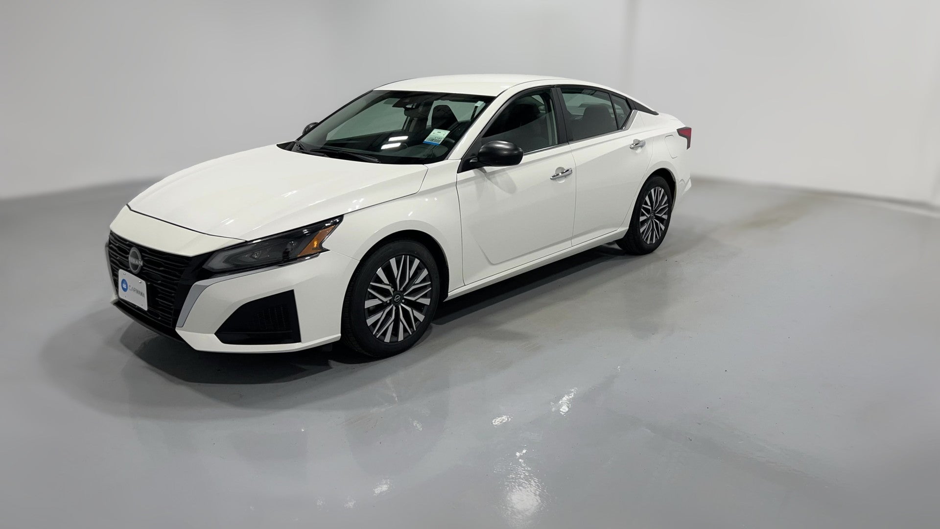 2025 Nissan Altima vehicle photo