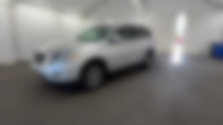 2016 Nissan Pathfinder vehicle photo