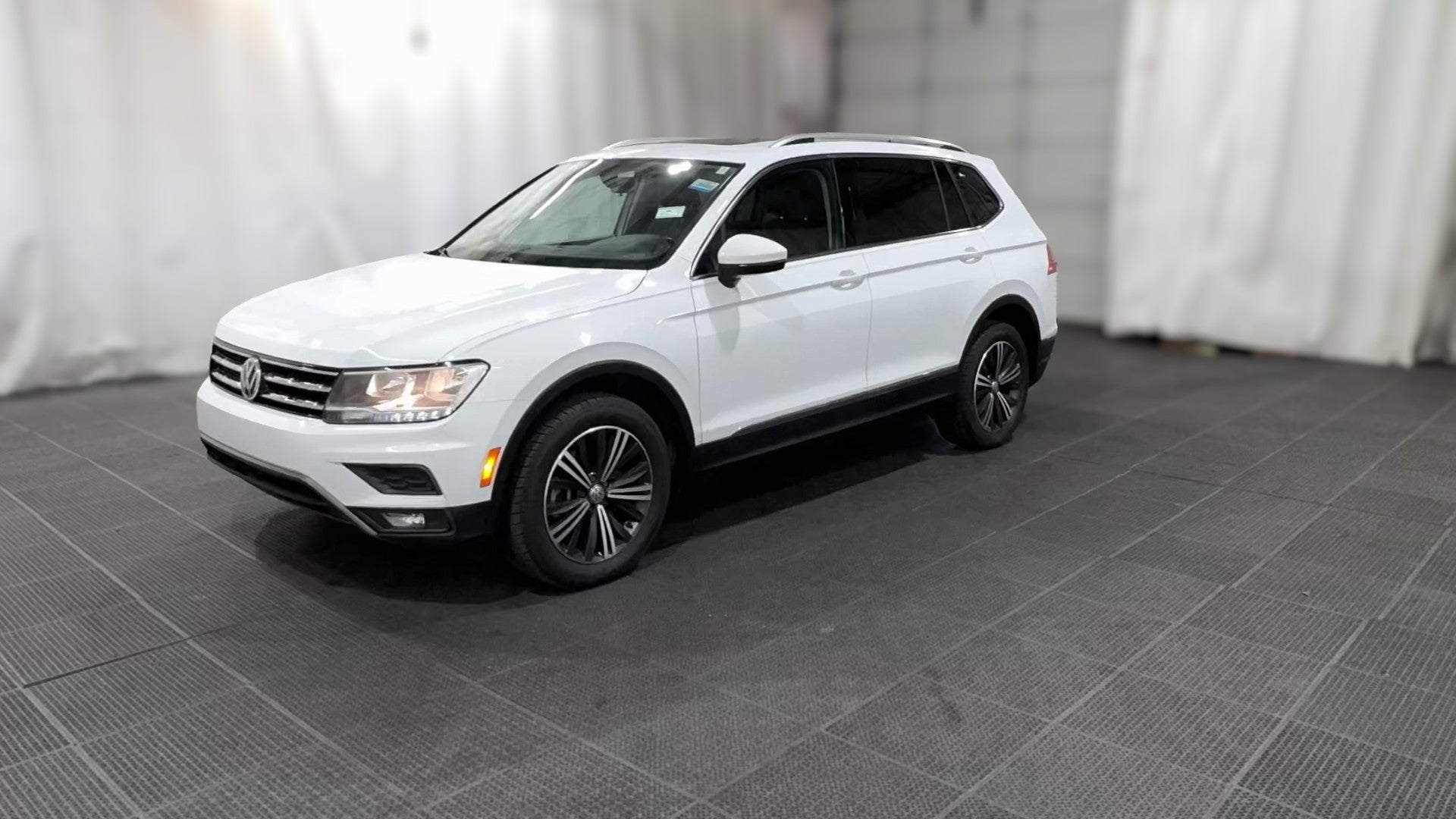 2018 Volkswagen Tiguan vehicle photo