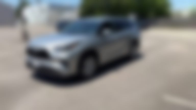 2025 Toyota Highlander vehicle photo