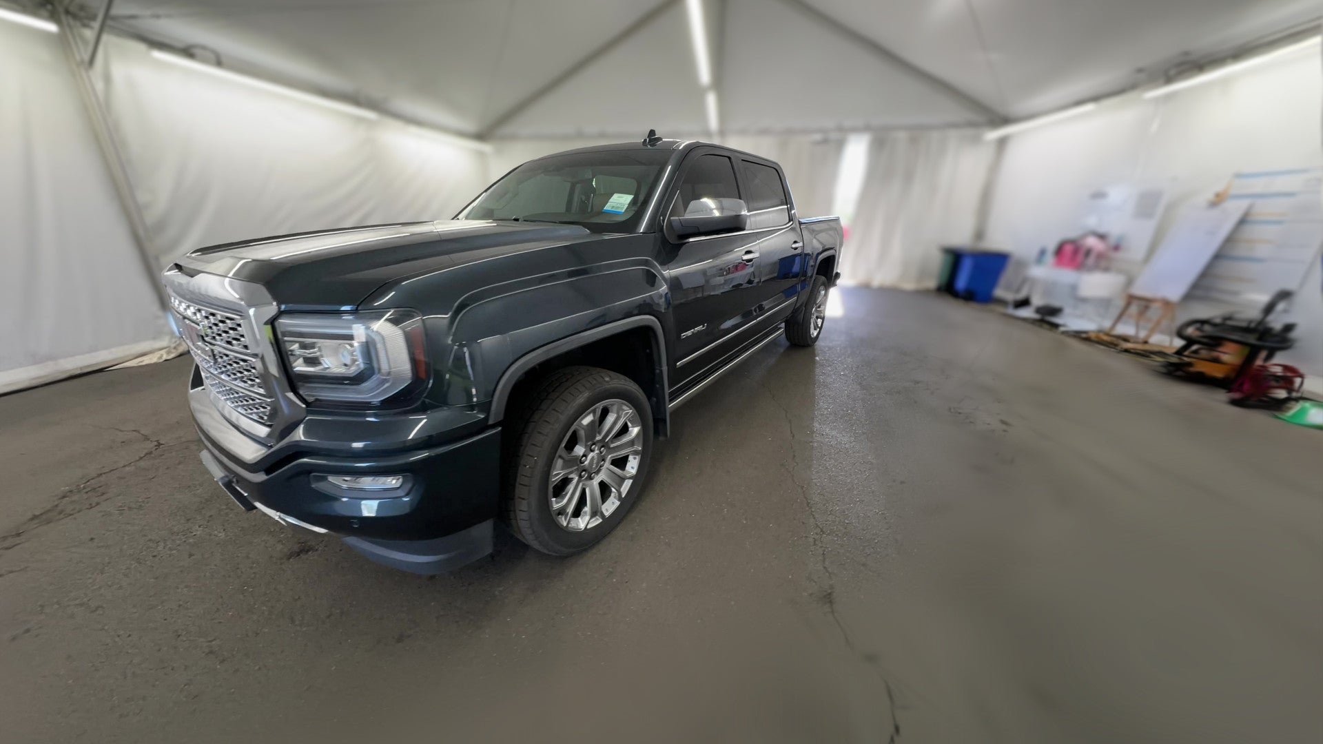 2017 GMC Sierra 1500 Crew Cab vehicle photo