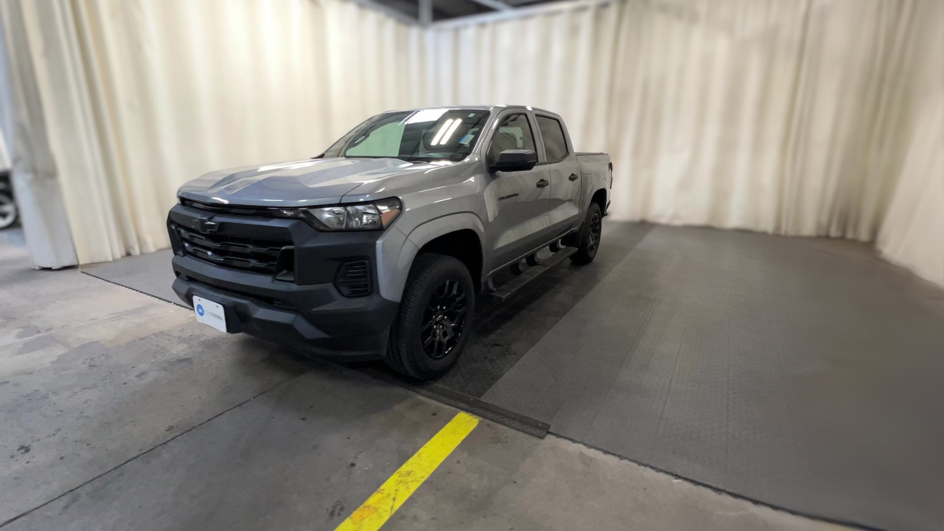 2025 Chevrolet Colorado Crew Cab vehicle photo