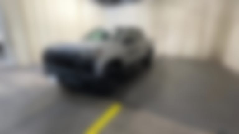 2025 Chevrolet Colorado Crew Cab vehicle photo