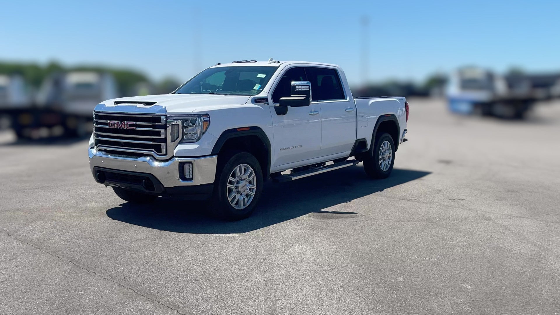 2023 GMC Sierra 2500 HD Crew Cab vehicle photo