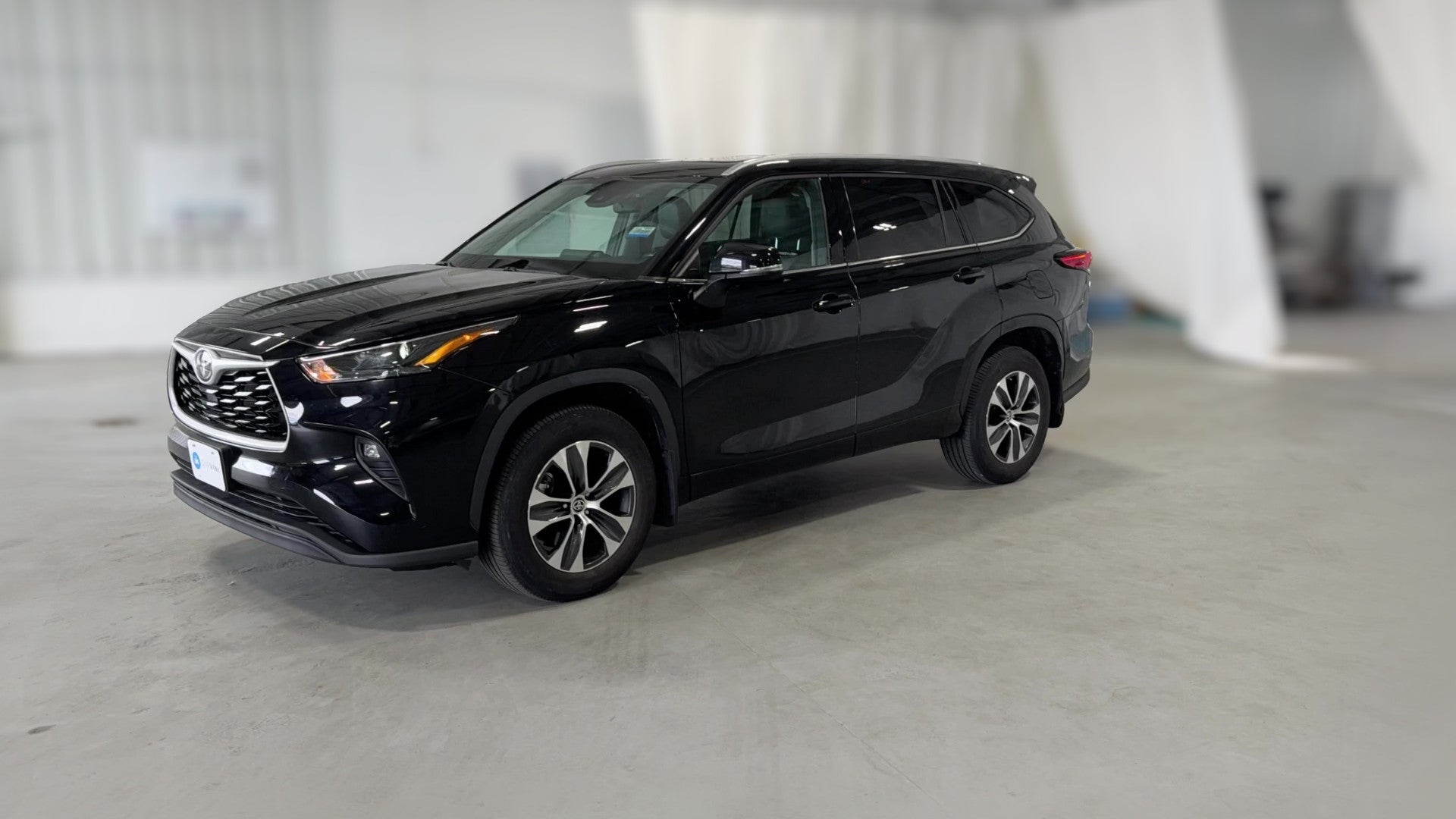 2022 Toyota Highlander vehicle photo