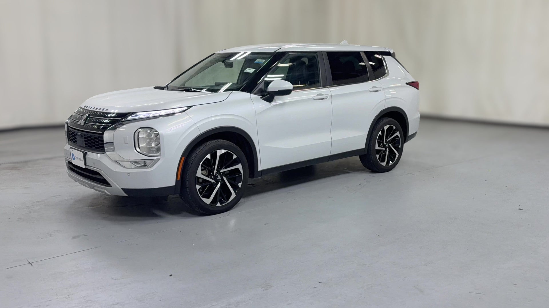 2023 Mitsubishi Outlander vehicle photo