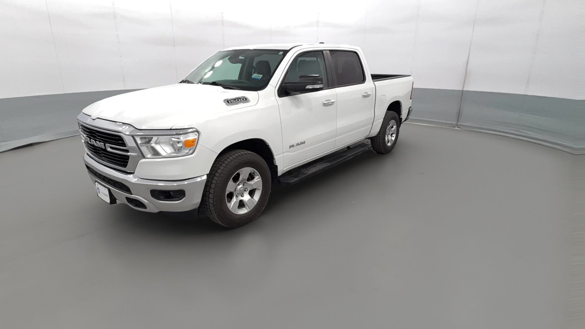 2020 Ram 1500 Crew Cab vehicle photo