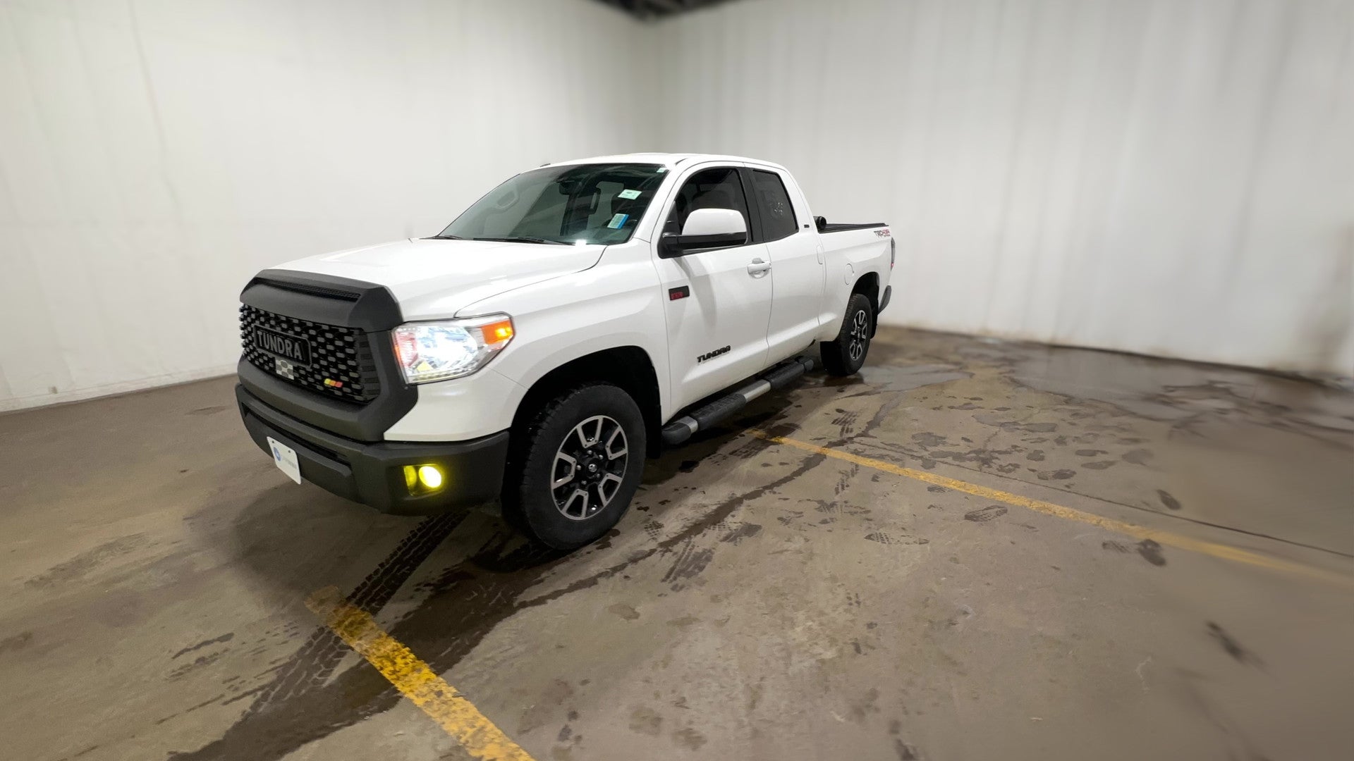 2016 Toyota Tundra Double Cab vehicle photo