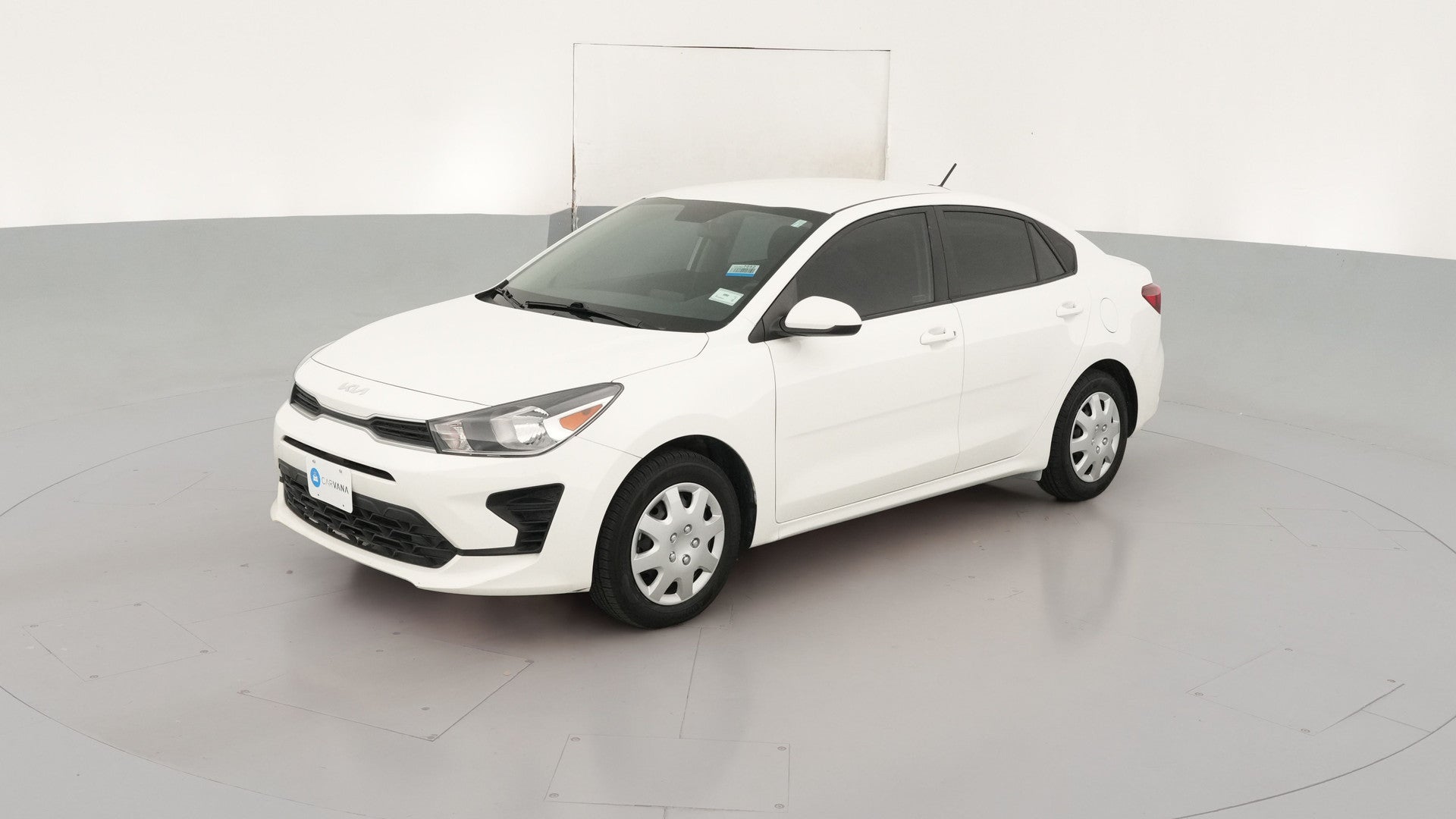 2023 Kia Rio vehicle photo