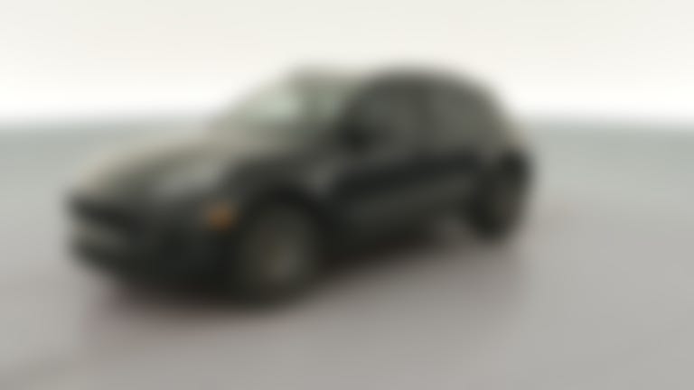 2024 Porsche Macan vehicle photo