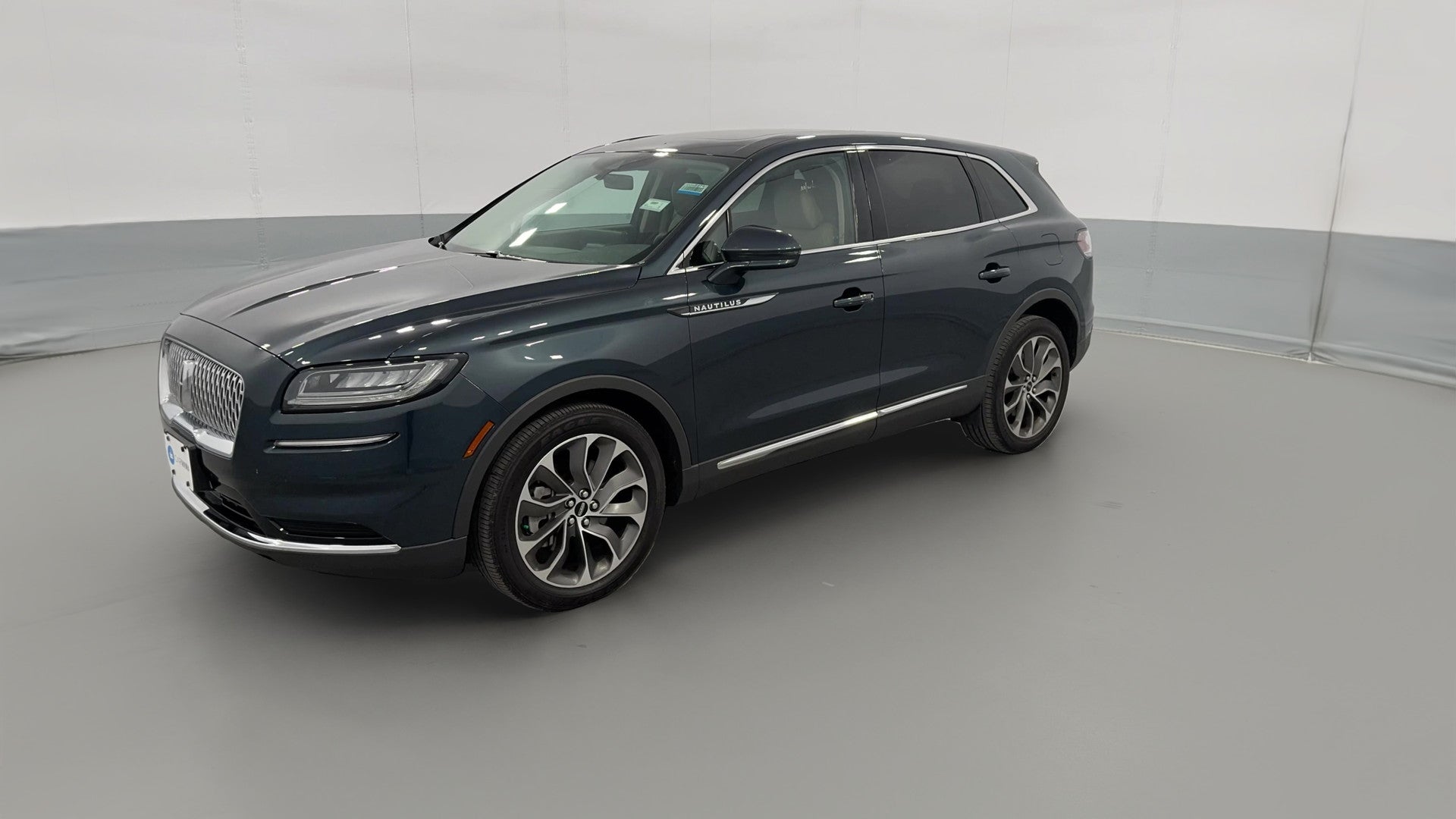 2022 Lincoln Nautilus vehicle photo
