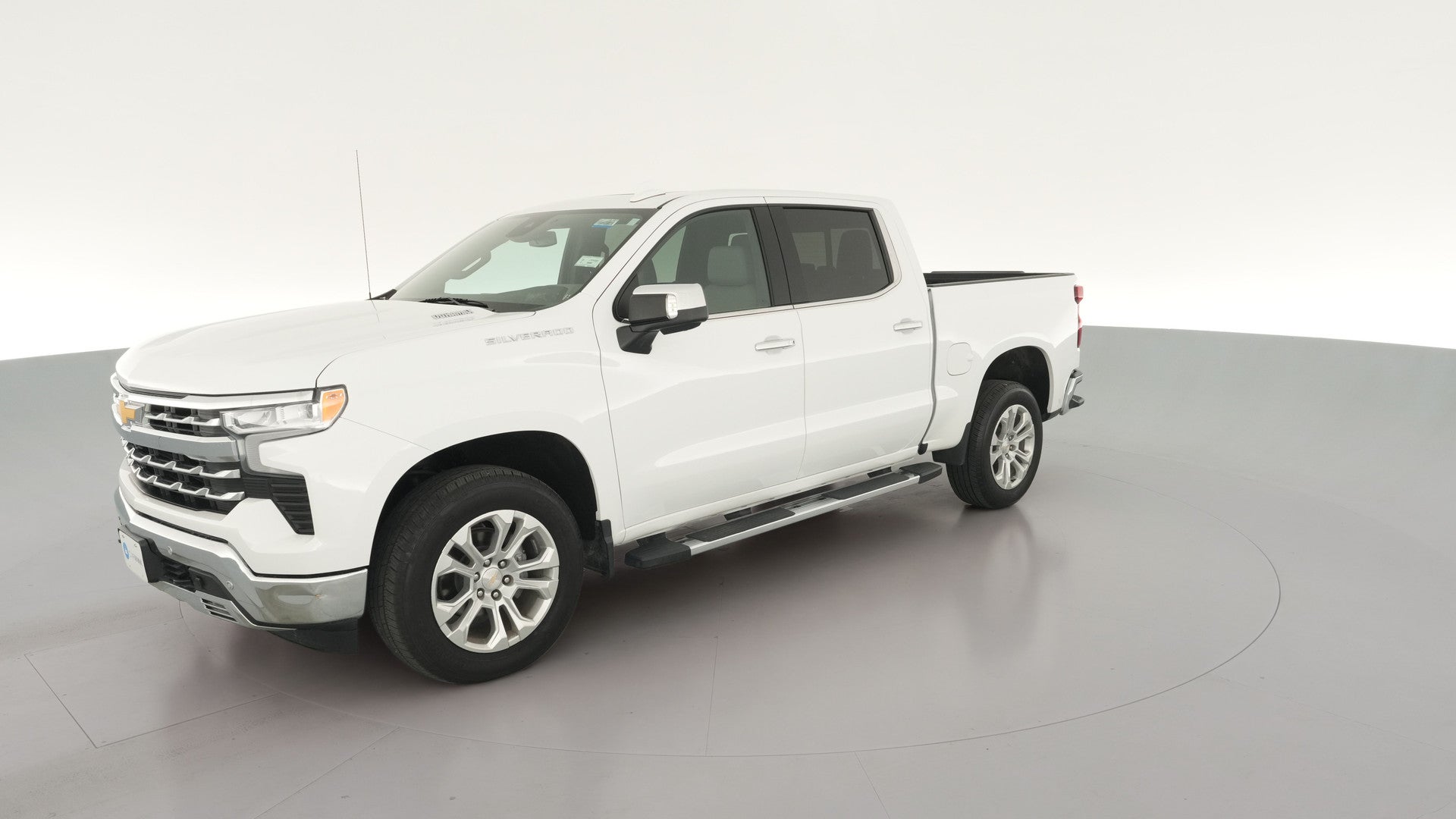 2023 Chevrolet Silverado 1500 Crew Cab vehicle photo