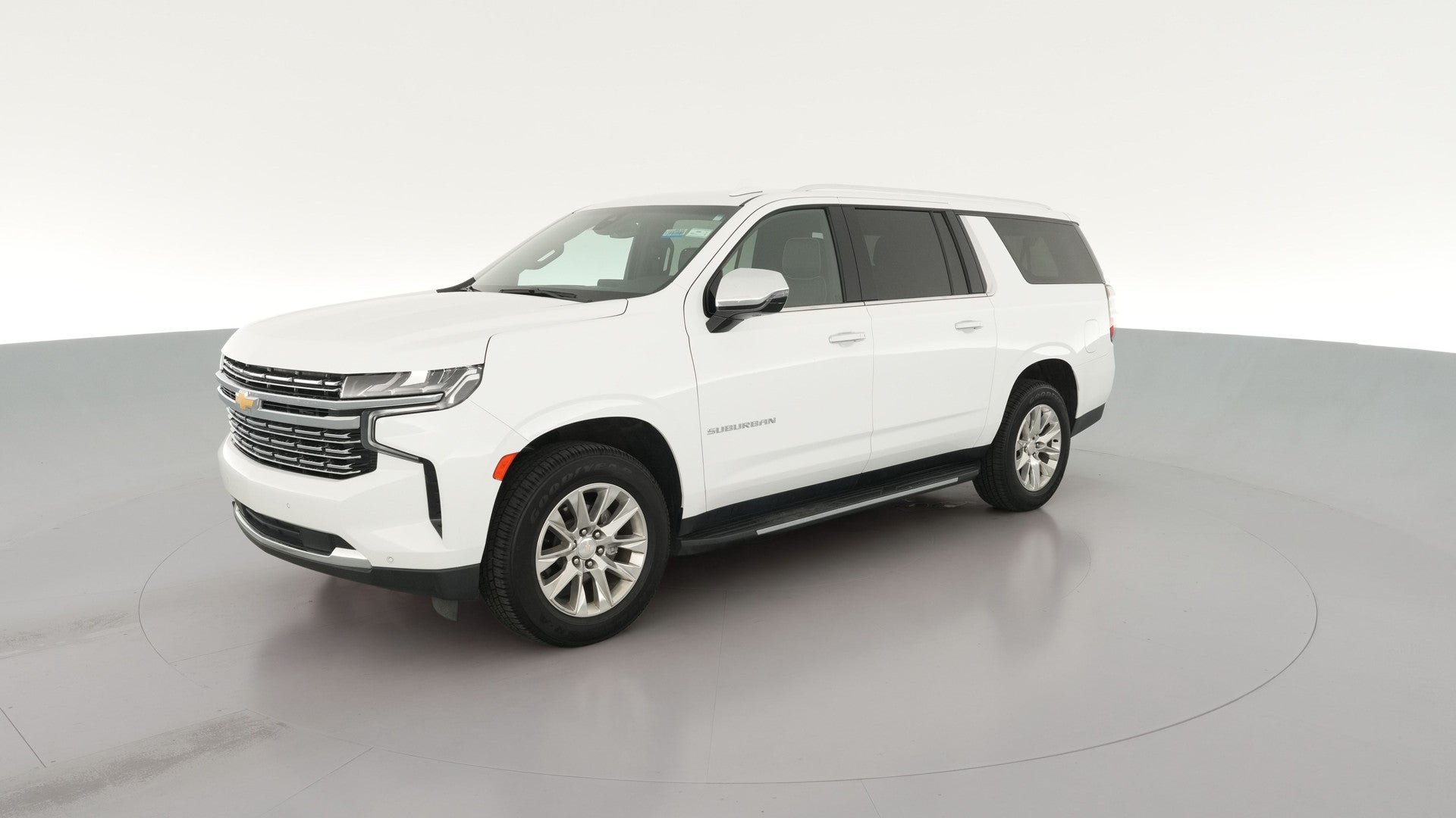 2022 Chevrolet Suburban vehicle photo