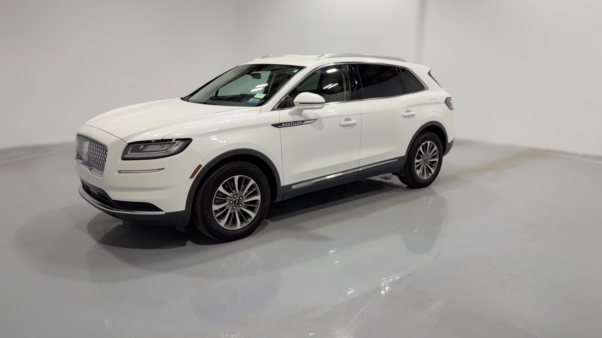 2022 Lincoln Nautilus vehicle photo