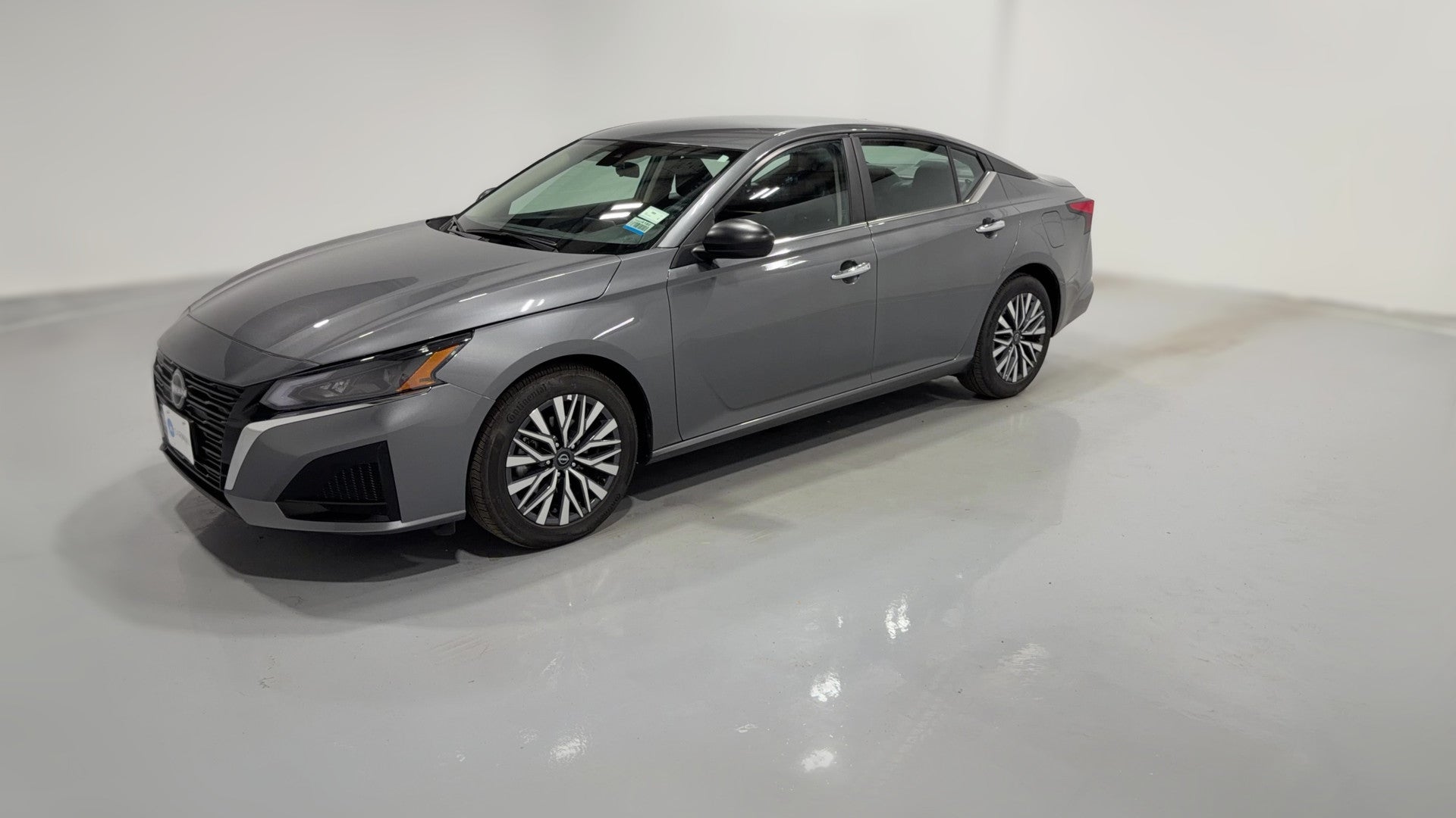 2025 Nissan Altima vehicle photo