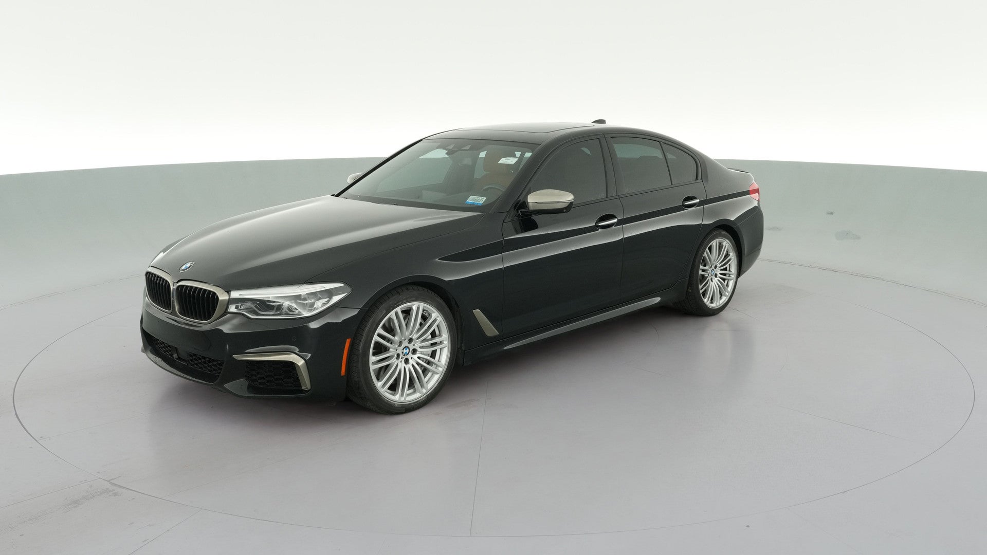 2018 BMW 5 Series vehicle photo